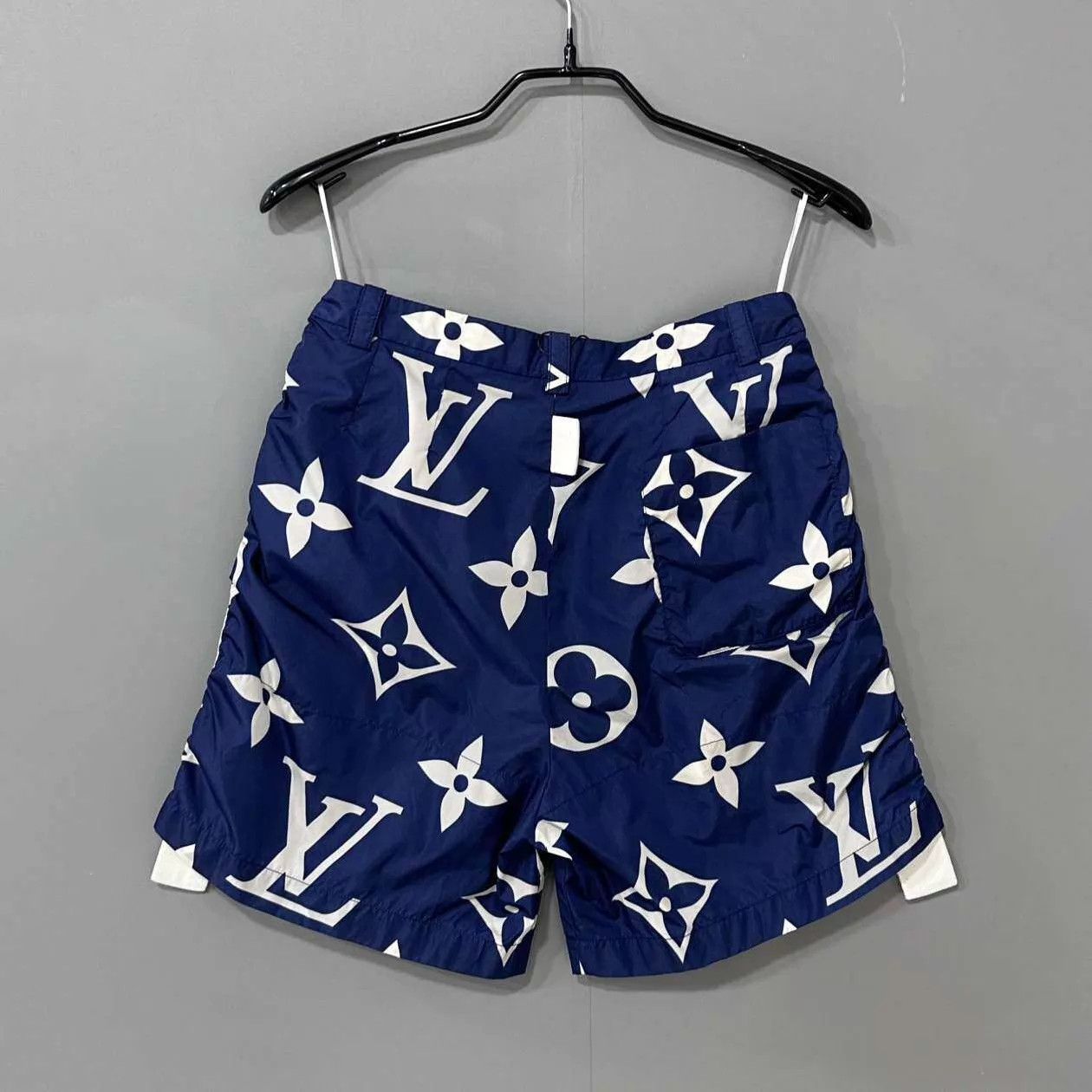 Louis Vuitton LV Monogram Bermuda Shorts 36 Size 26" / US 2 / IT 38 - 1 Thumbnail