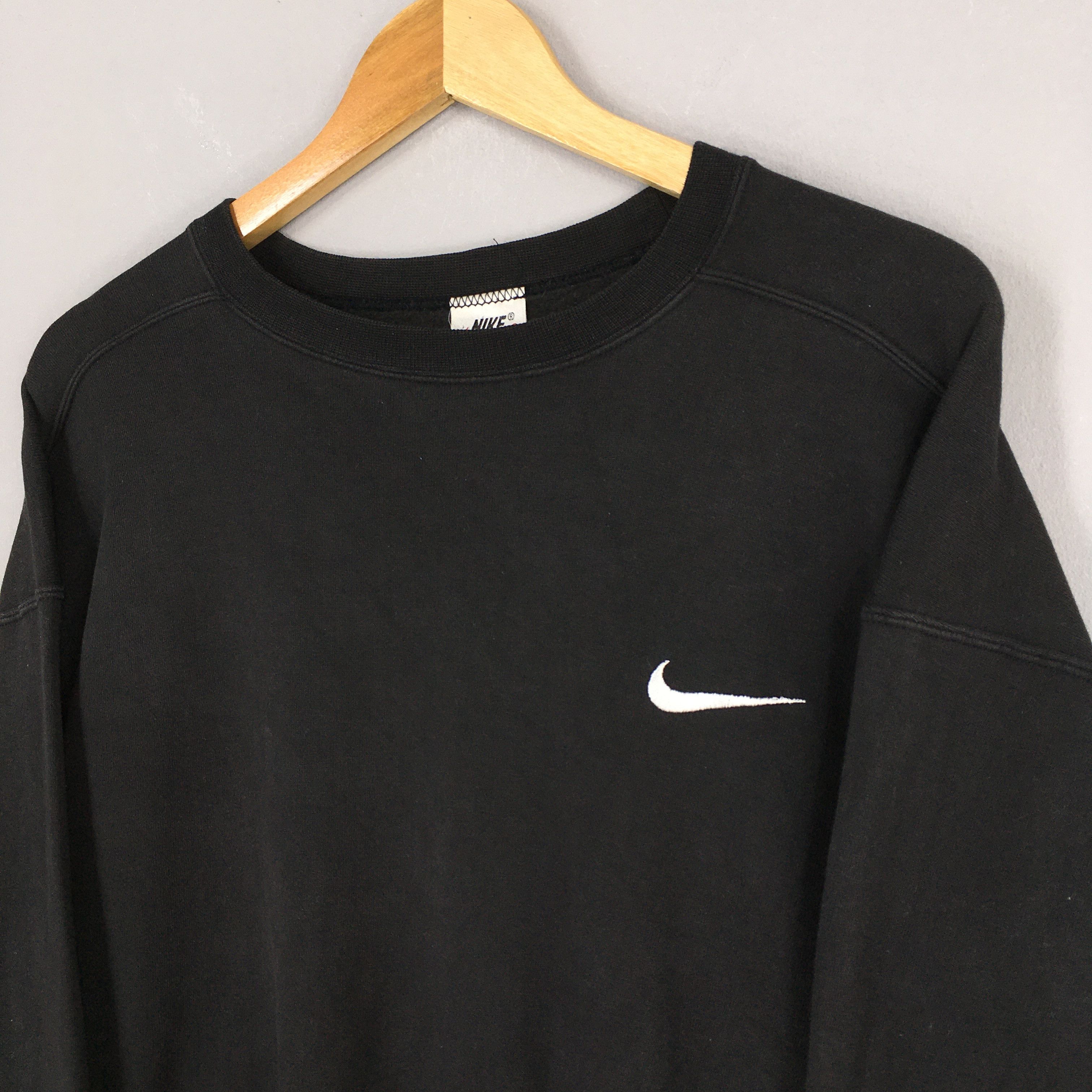 Nike Vintage Y2K Nike Swoosh Black Sweatshirt Medium Size US M / EU 48-50 / 2 - 3 Thumbnail