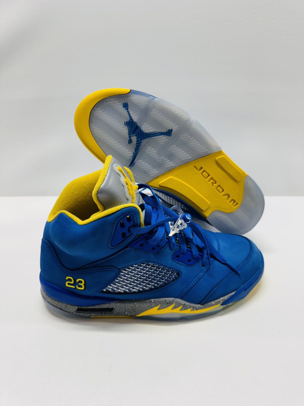 Air Jordan Retro Laney 2010 Varsity Royal Blue