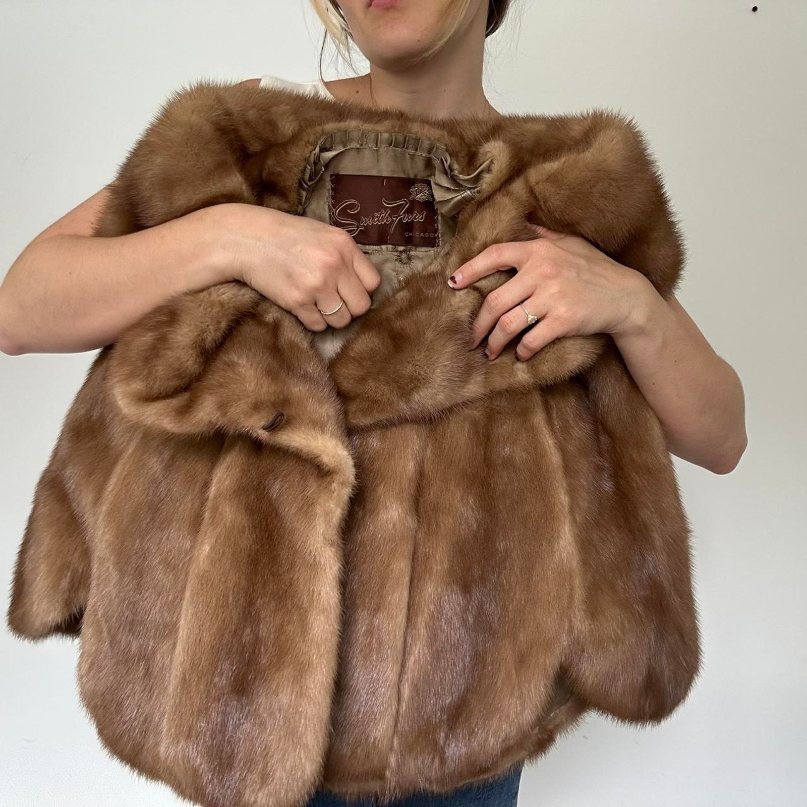 Other Vintage Fur Cape/ Capelet (One Size) Size ONE SIZE - 4 Thumbnail