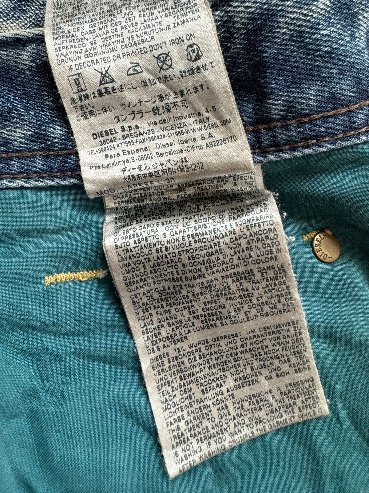 Diesel Vintage Diesel Industry Distressd Clawmark Jeans Size US 34 / EU 50 - 16 Thumbnail