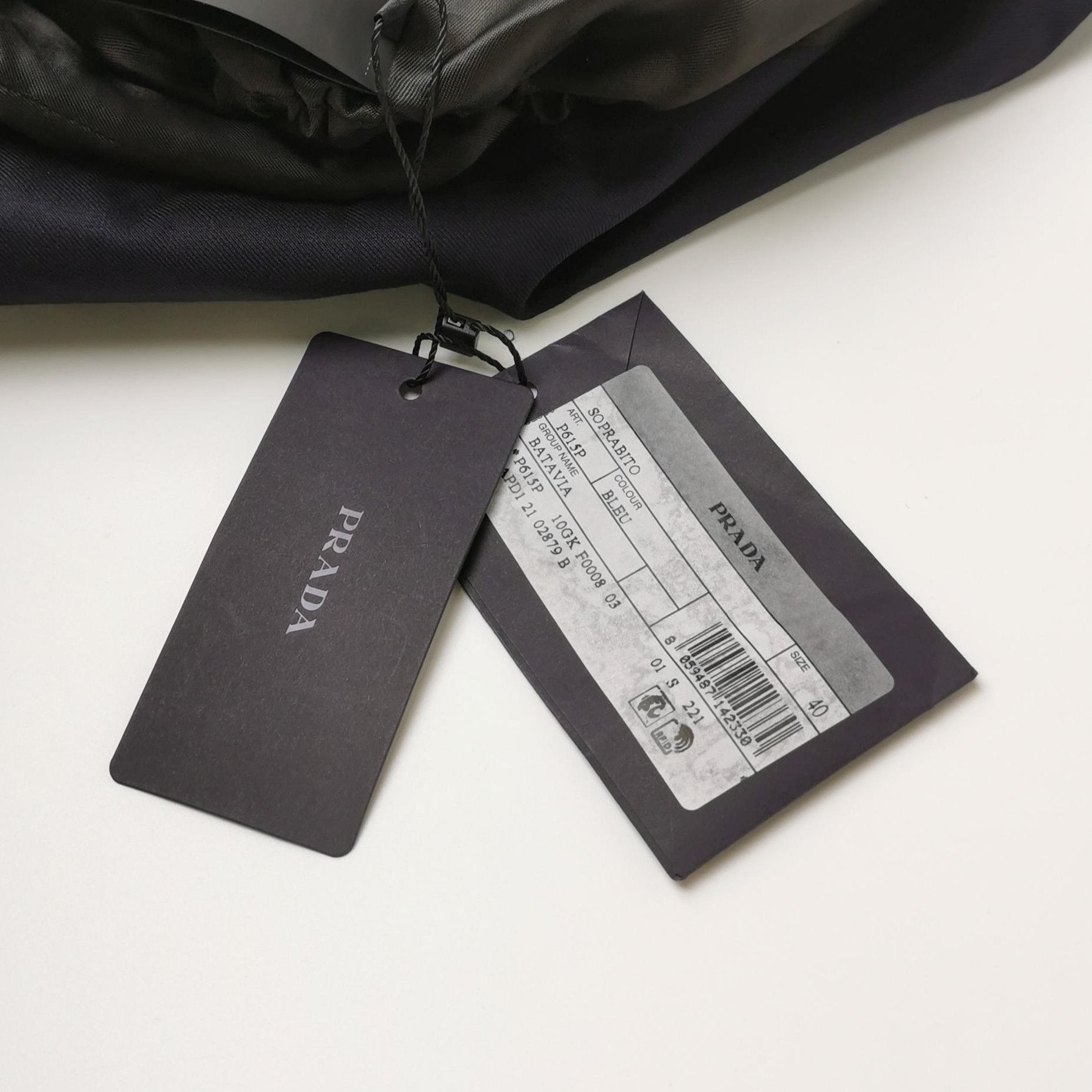 Prada Prada Wool Long Sleeve Coat in Navy . Size M / US 6-8 / IT 42-44 - 3 Thumbnail