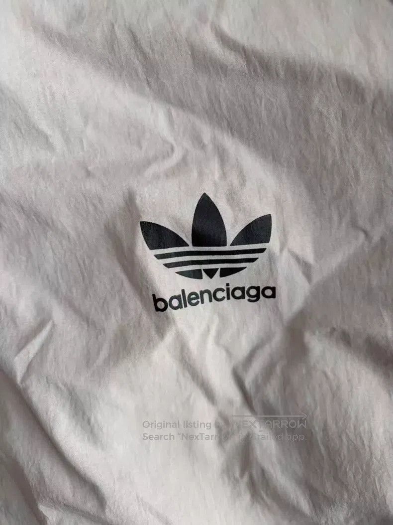 Balenciaga Balenciaga Logo Printed Hooded Zip Long Sleeve Jacket Size US S / EU 44-46 / 1 - 4 Thumbnail