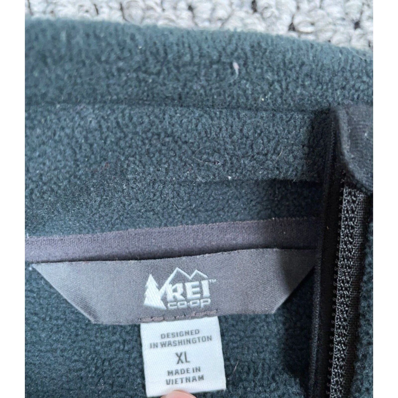 Vintage REI Co-Op Zip Up Fleece Jacket XL Black Unlined Pockets Zip Outdoor Adult Size US XL / EU 56 / 4 - 3 Thumbnail