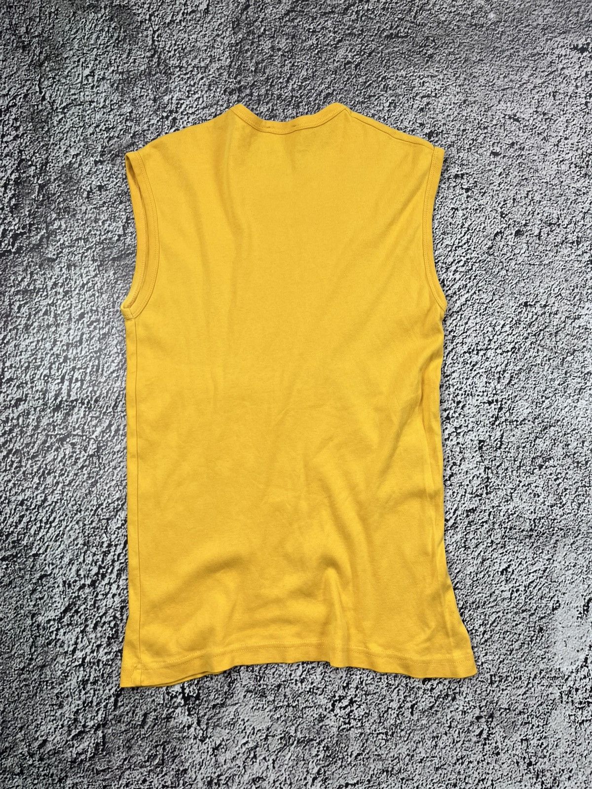 Rap Tees Vintage Y2K rap Japan logo tank top streetwear size M Size US M / EU 48-50 / 2 - 4 Thumbnail