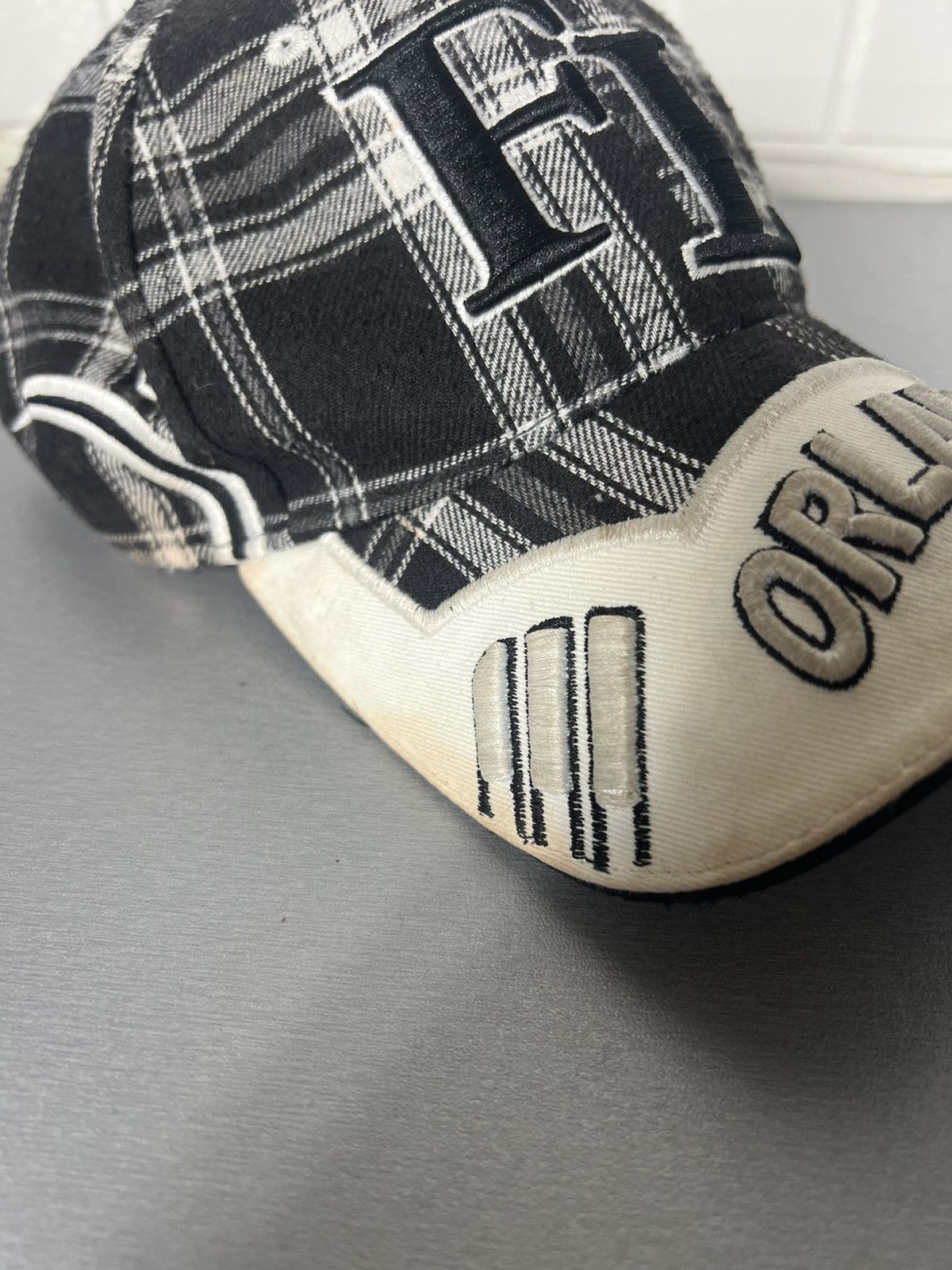 NBA VERY RARE FLORIDA ORLANDO BASKETBALL CAP RETRO Y2K 90s NBA Size ONE SIZE - 5 Thumbnail