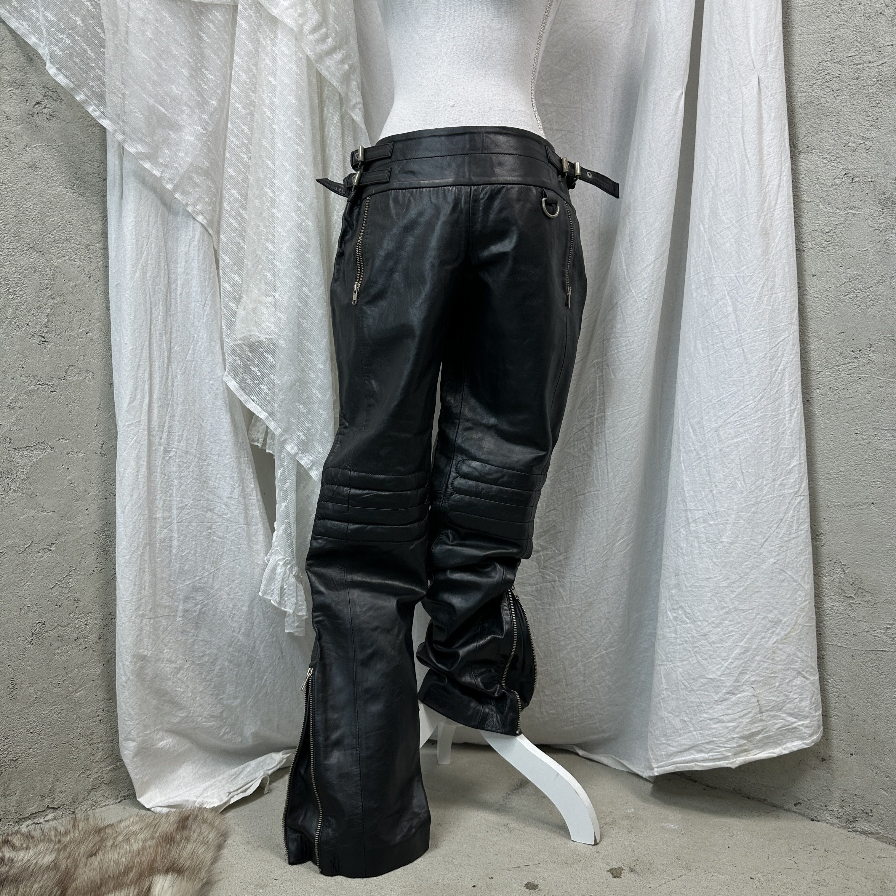 Vintage Vintage Leather Buckled Grunge Trousers Y2K Size 26" / US 2 / IT 38 - 1 Thumbnail