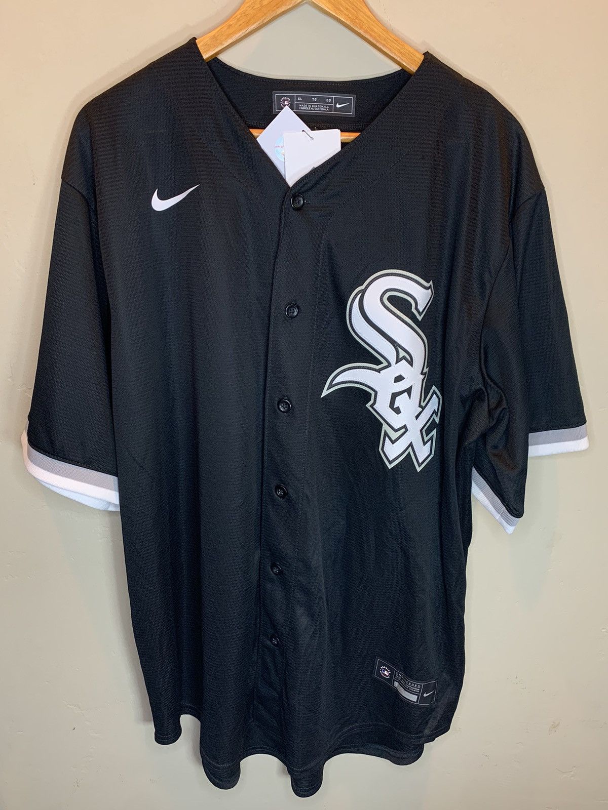 MLB *RARE* New Luis Robert Jr Chicago White Sox Nike MLB Jersey Size US XL / EU 56 / 4 - 1 Thumbnail