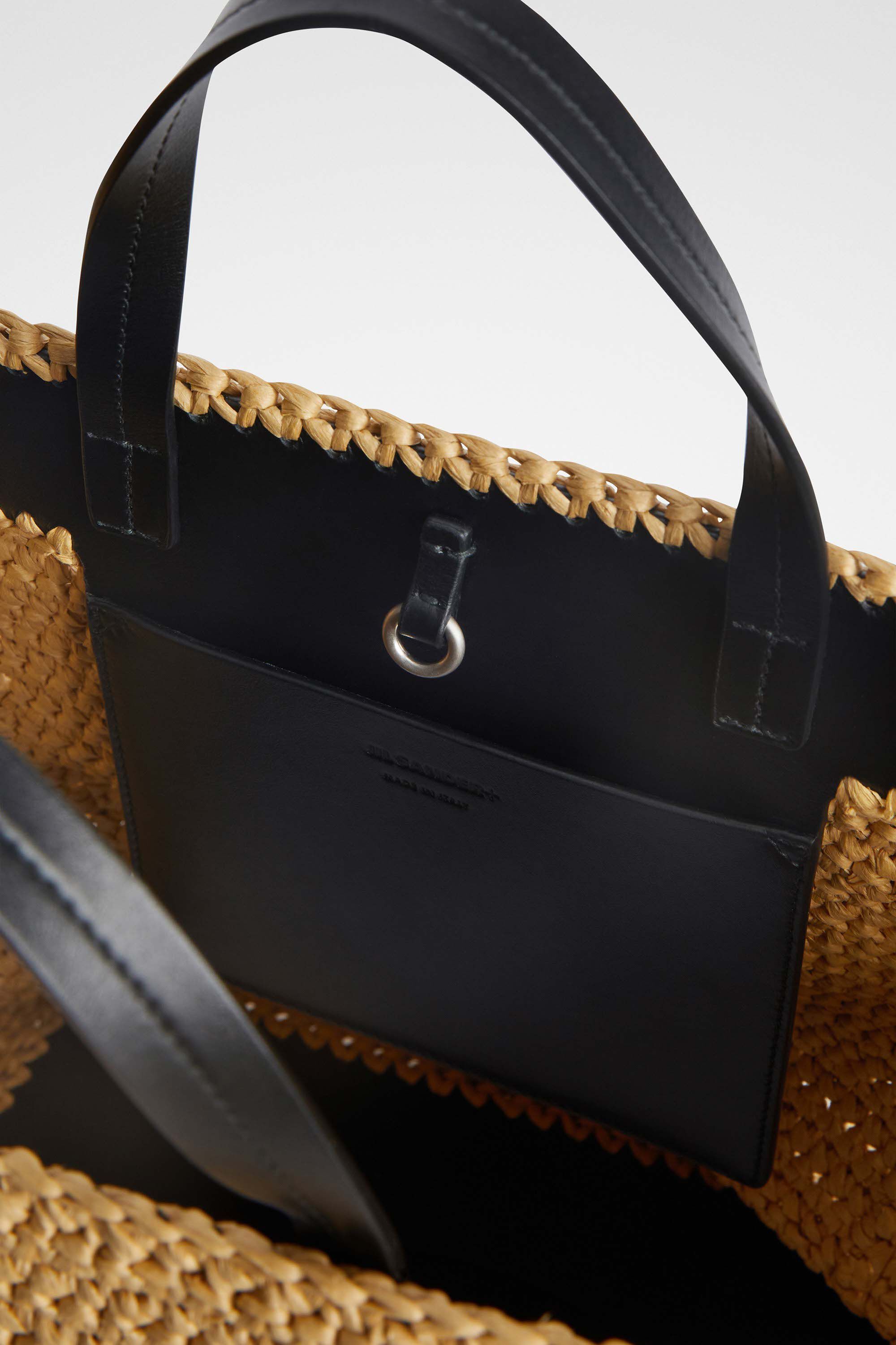 Jil Sander o1loc1c0426 Size:OS/Utility Tote Medium in Beige Size ONE SIZE - 3 Thumbnail