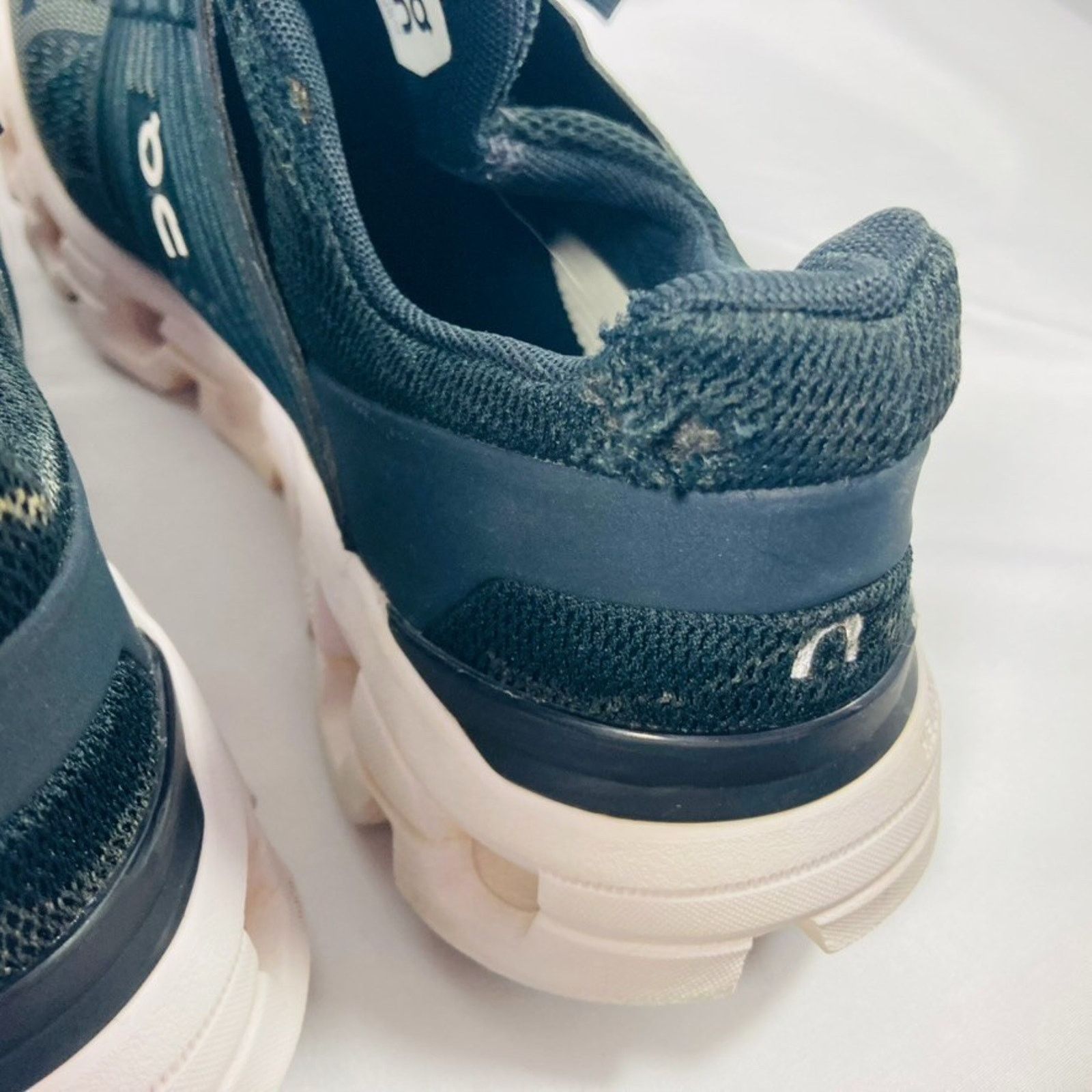 On On Cloud Cloudswift Black Athletic Running Shoes Womens 9.5 Size US 9.5 / IT 39.5 - 6 Thumbnail