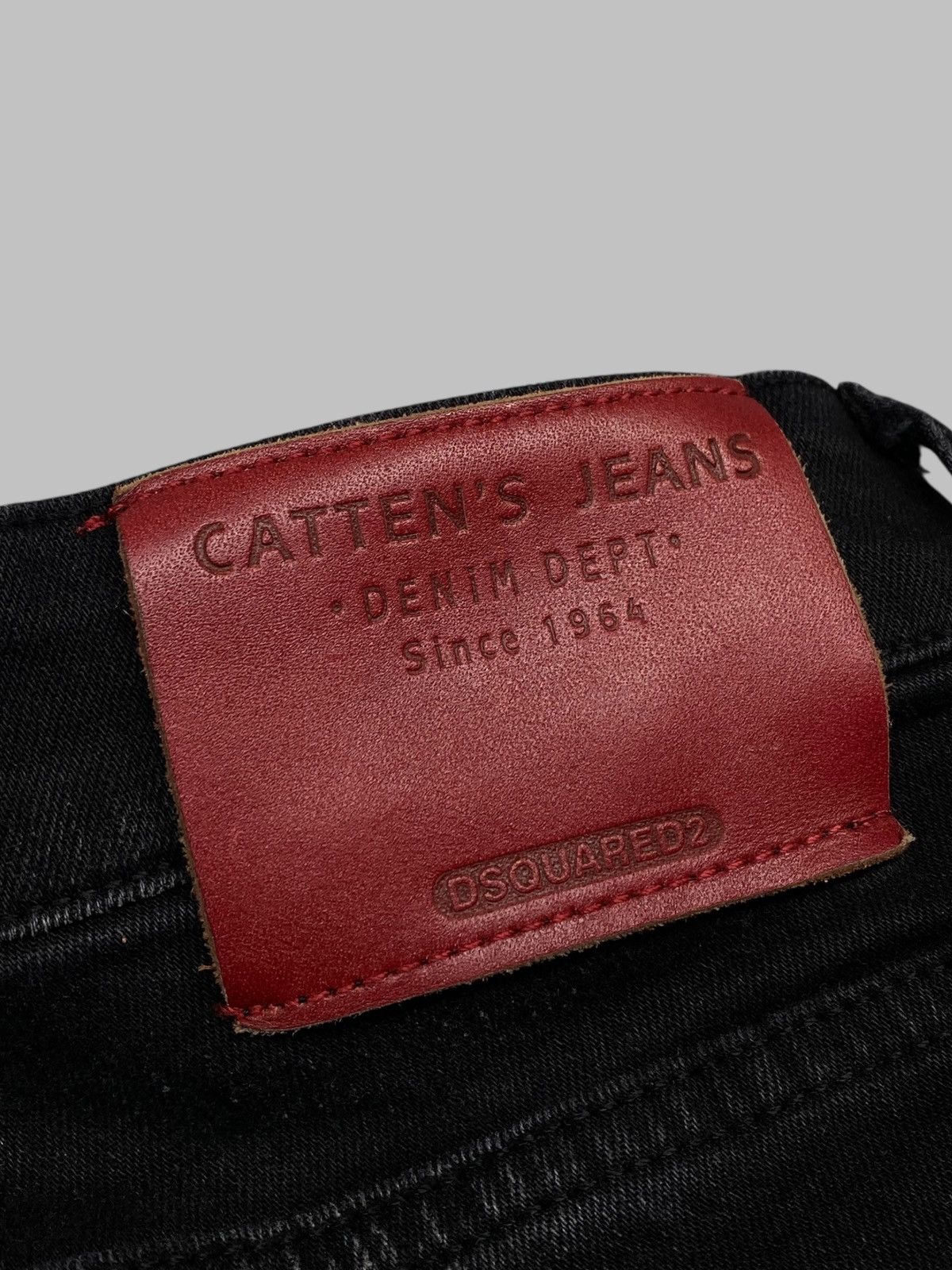 Dsquared2 Dsquared2 Washed Denim Jeans Y2K Distressed Style Size US 34 / EU 50 - 18 Thumbnail