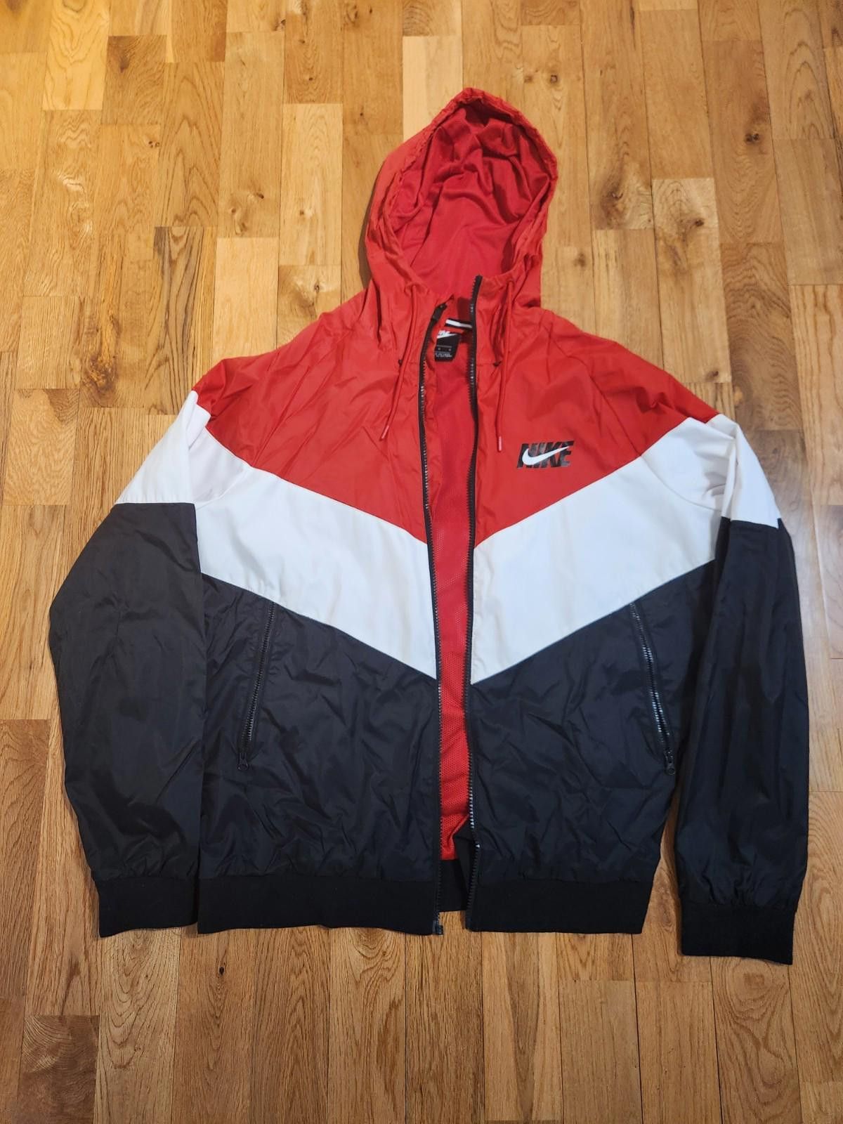 Nike Nike Track Jacket Red Tech Windbreaker Full Zip Up Men's L Size US L / EU 52-54 / 3 - 1 Thumbnail