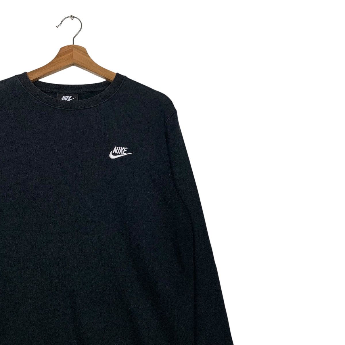 Nike NIKE Embroidery Small Logo Crewneck Sweatshirt #2220-C98 Size US M / EU 48-50 / 2 - 5 Thumbnail