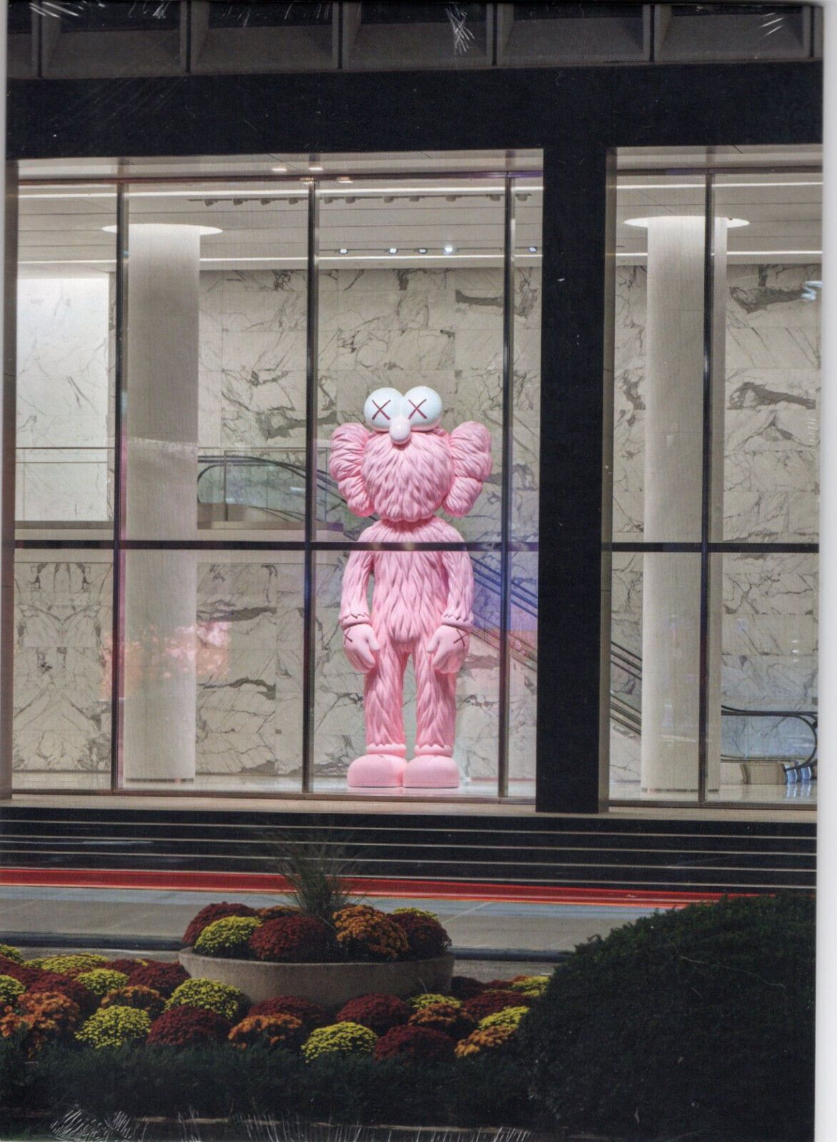 Kaws KAWS Brooklyn Museum Sculptures Postcard Set of 4 - BFF Alo Size ONE SIZE - 1 Thumbnail