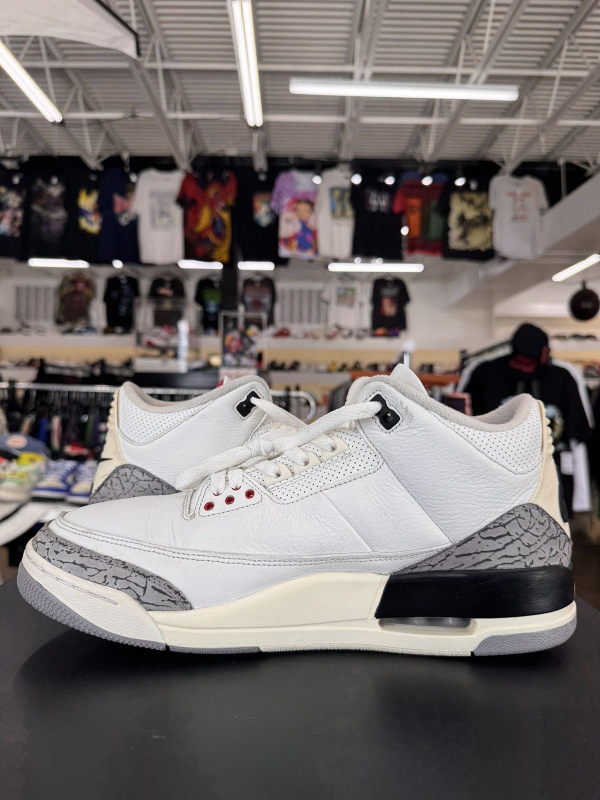 Jordan Brand Air Jordan 3 White Cement Reimagined Size 12.5 (2023) Size US 12.5 / EU 45-46 - 4 Thumbnail