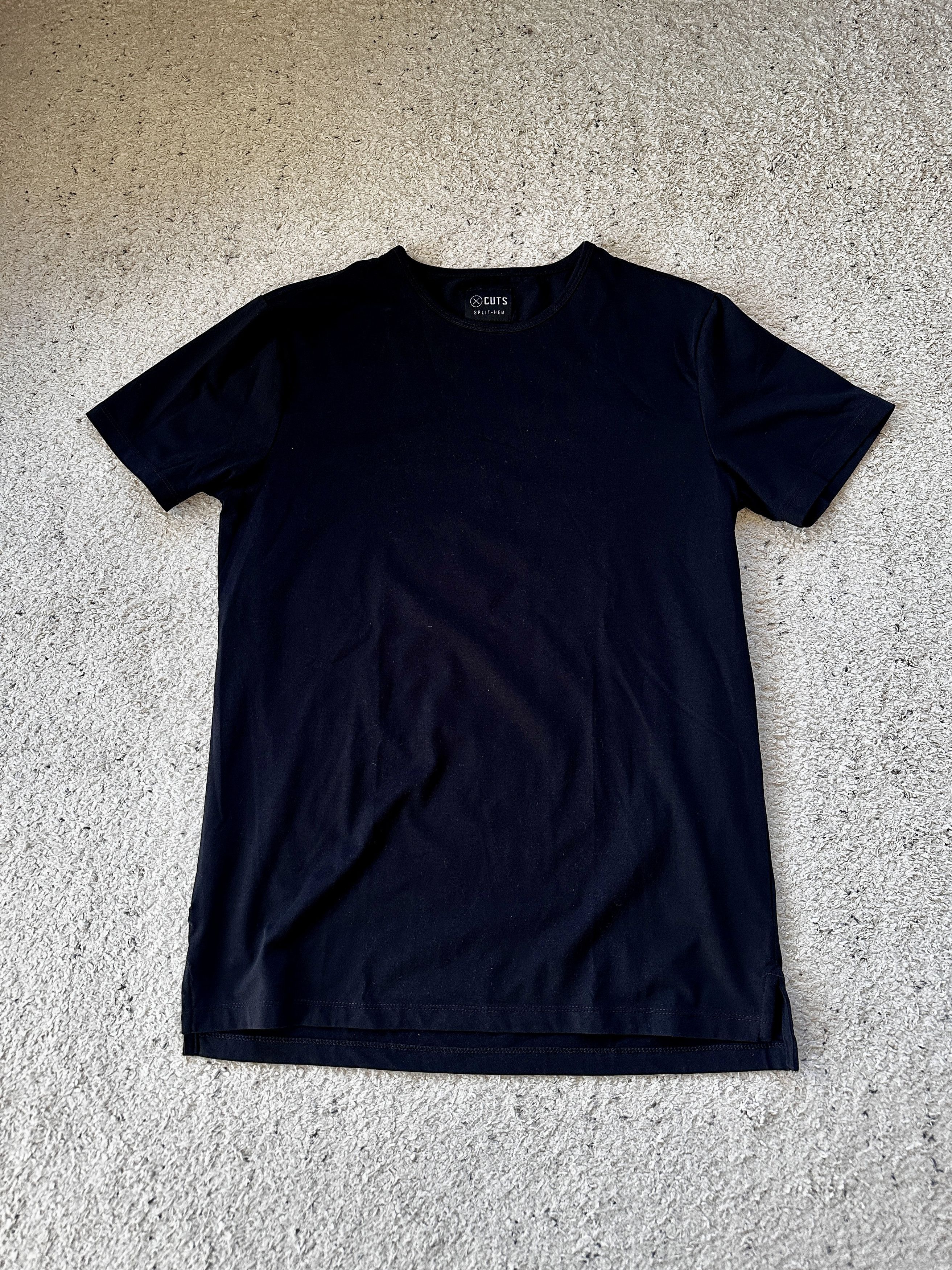 Cuts Cuts Split-Hem T-Shirt in Black Size US M / EU 48-50 / 2 - 1 Thumbnail