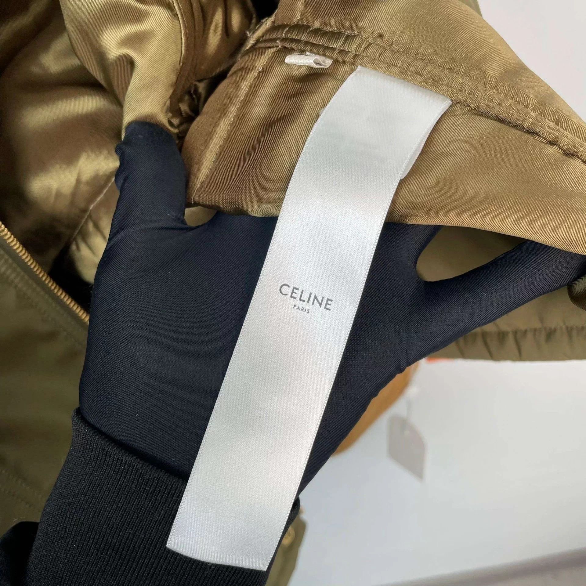 Celine Celine FW Khaki Suede Colorblock Olive Green Puffer Jacket Size US XXS / EU 40 - 6 Thumbnail