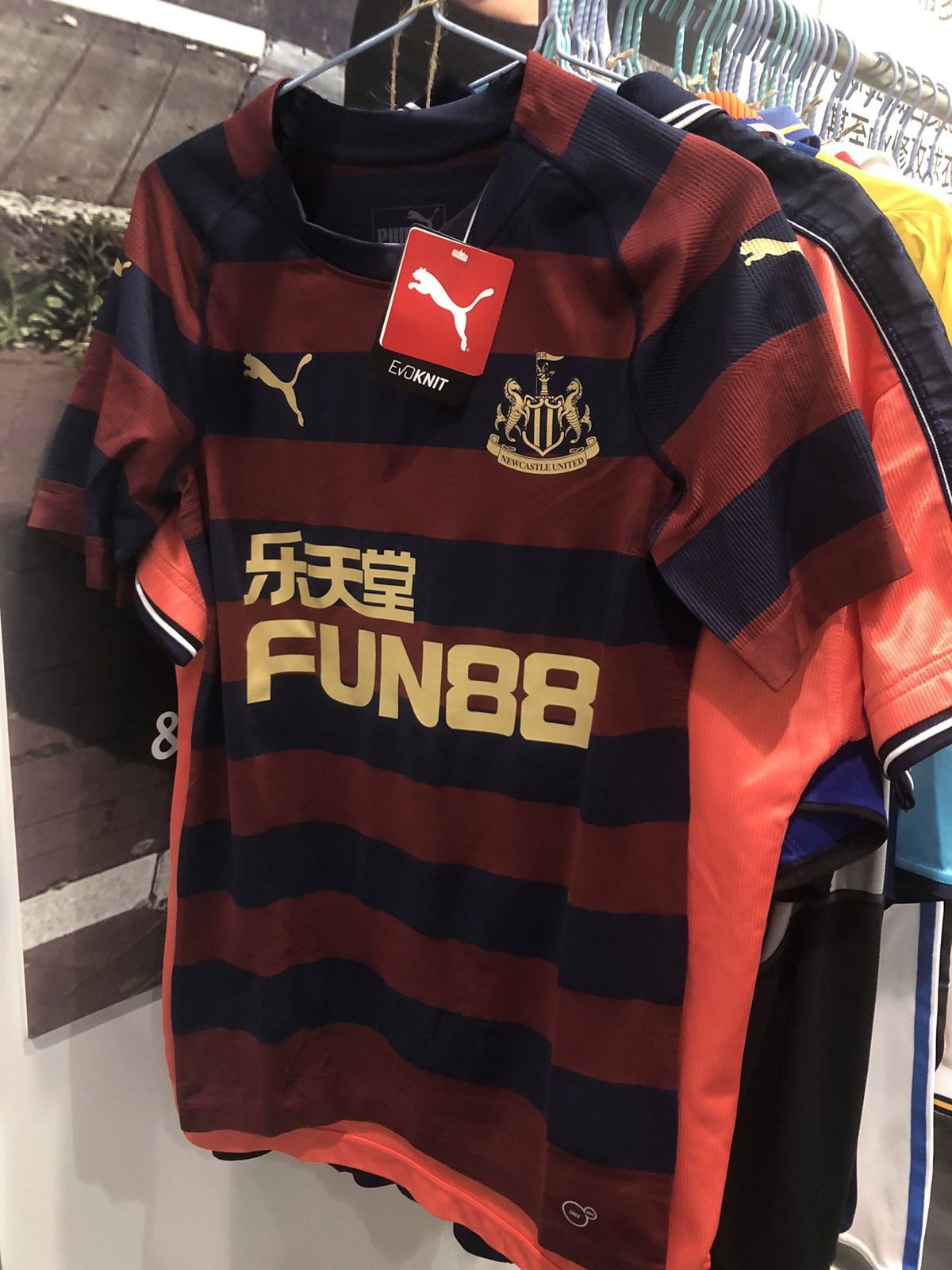 Puma Newcastle United 18/19 player issue away shirt (Bnwt) Size US M / EU 48-50 / 2 - 1 Thumbnail