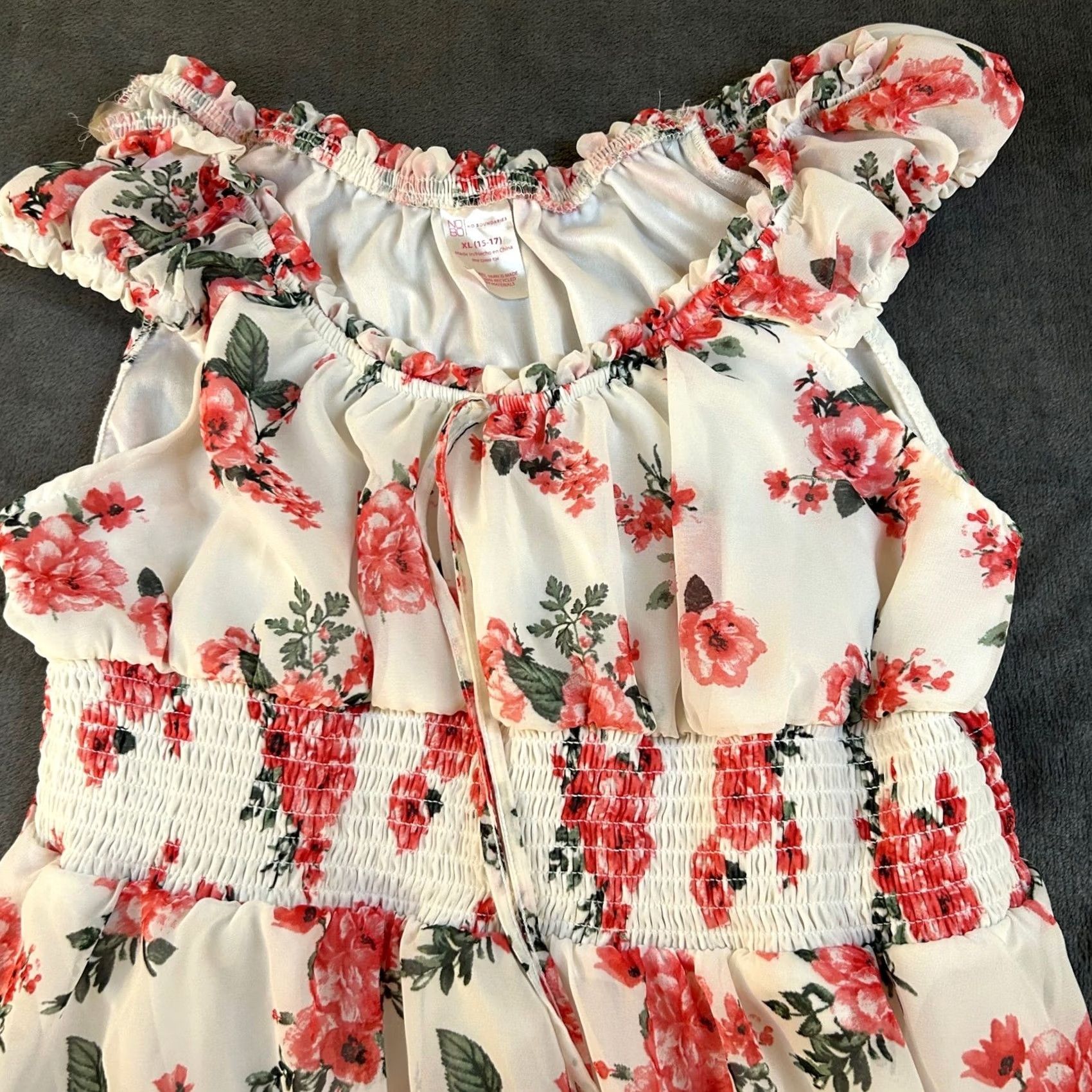Vintage No Boundaries Floral Off the Shoulder Sundress Womens XL White Red Hi-Low Smocked Summer Size XL / US 12-14 / IT 48-50 - 3 Thumbnail