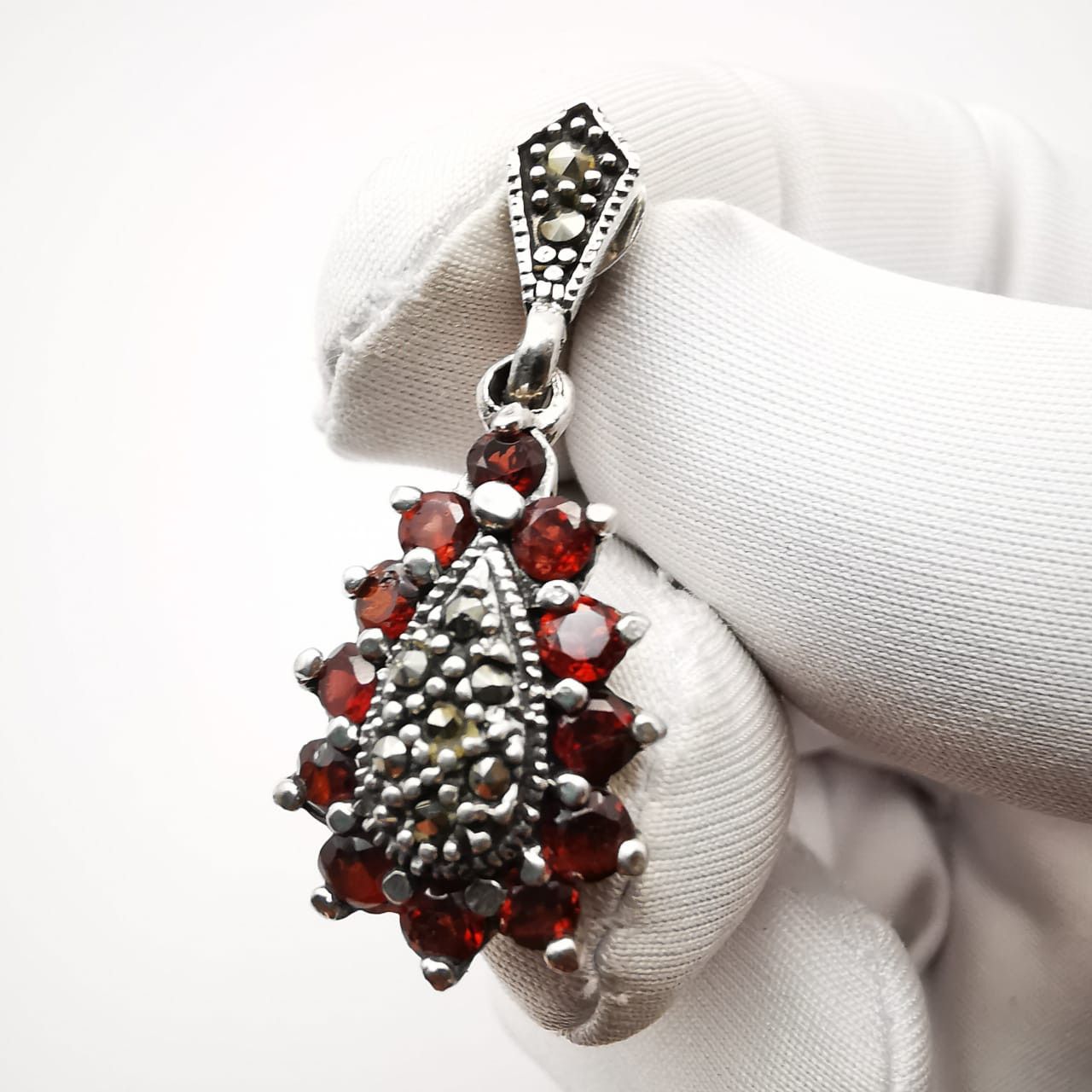 Vintage Vintage Earrings 925 Sterling Silver, Garnet, Marcasite Size ONE SIZE - 6 Thumbnail