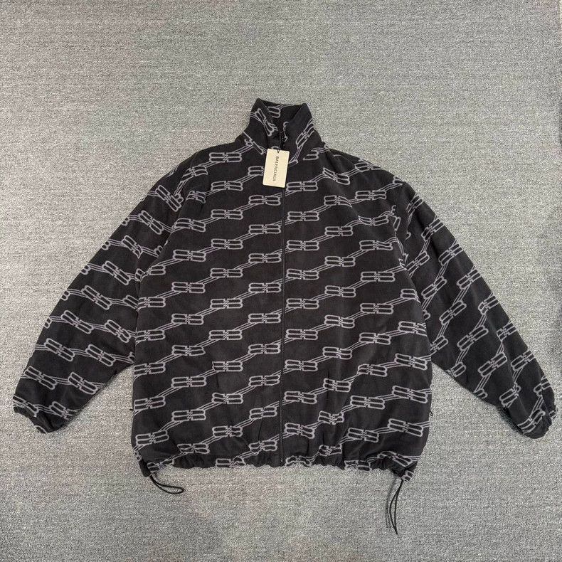 Balenciaga Balenciaga Black lock buckle full print polar fleece jacke Size US S / EU 44-46 / 1 - 1 Thumbnail