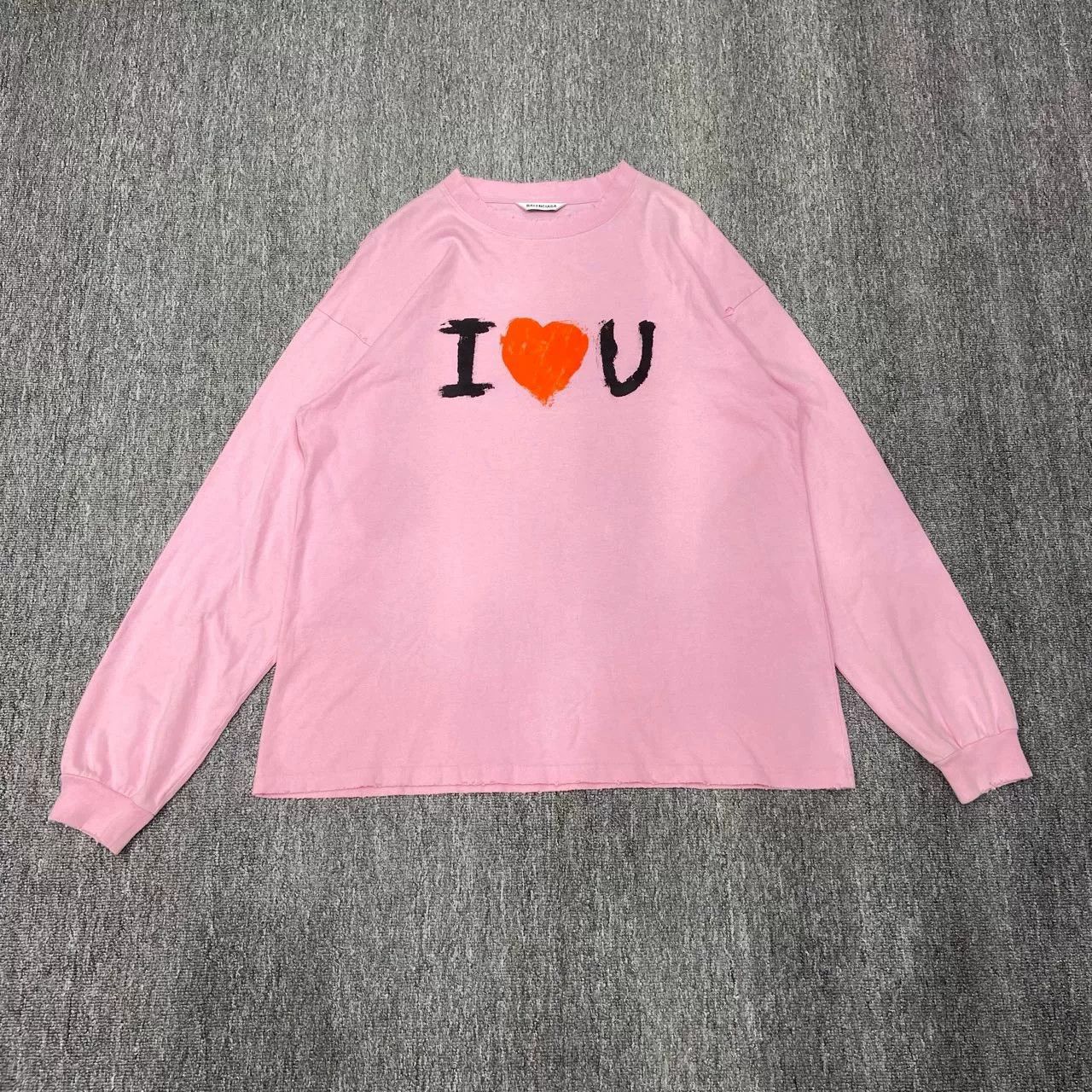 Balenciaga Balenciaga Pink Heart Sweatshirt XS Size XS / US 0-2 / IT 36-38 - 1 Thumbnail