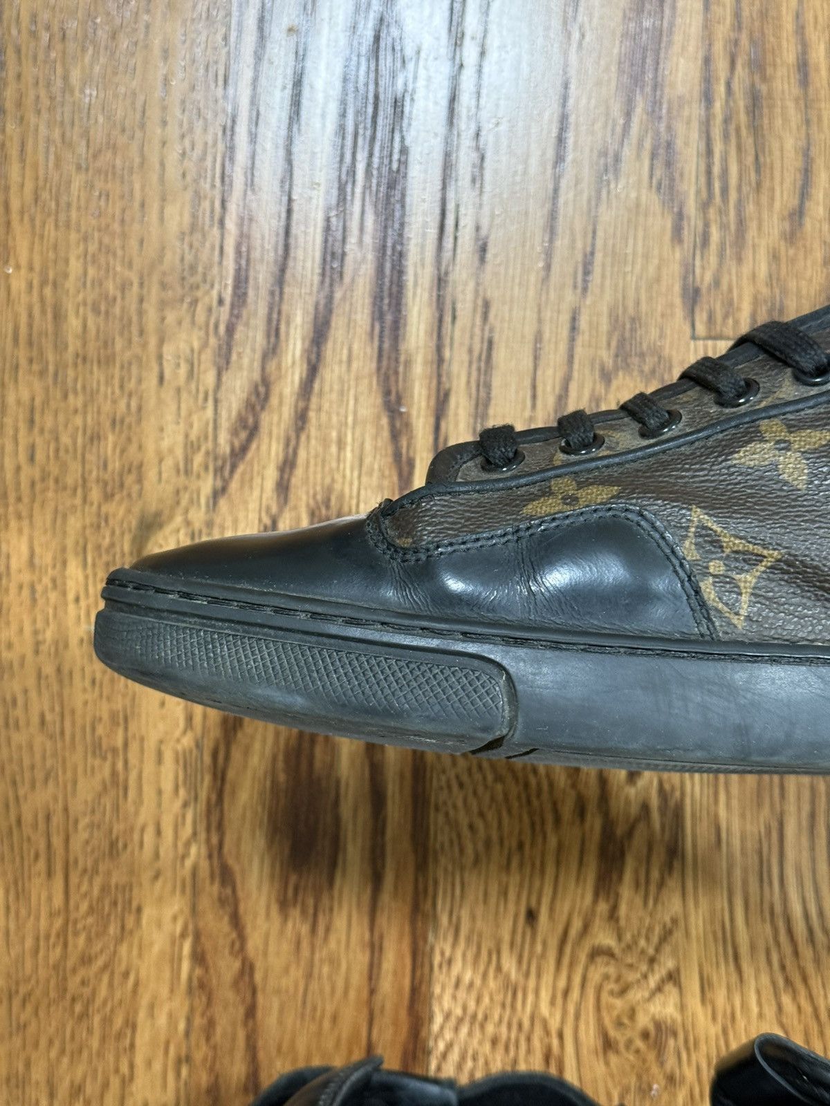 Louis Vuitton Louis Vuitton Calfskin Monogram Slalom Sneakers Leather Size US 9.5 / EU 42-43 - 9 Thumbnail