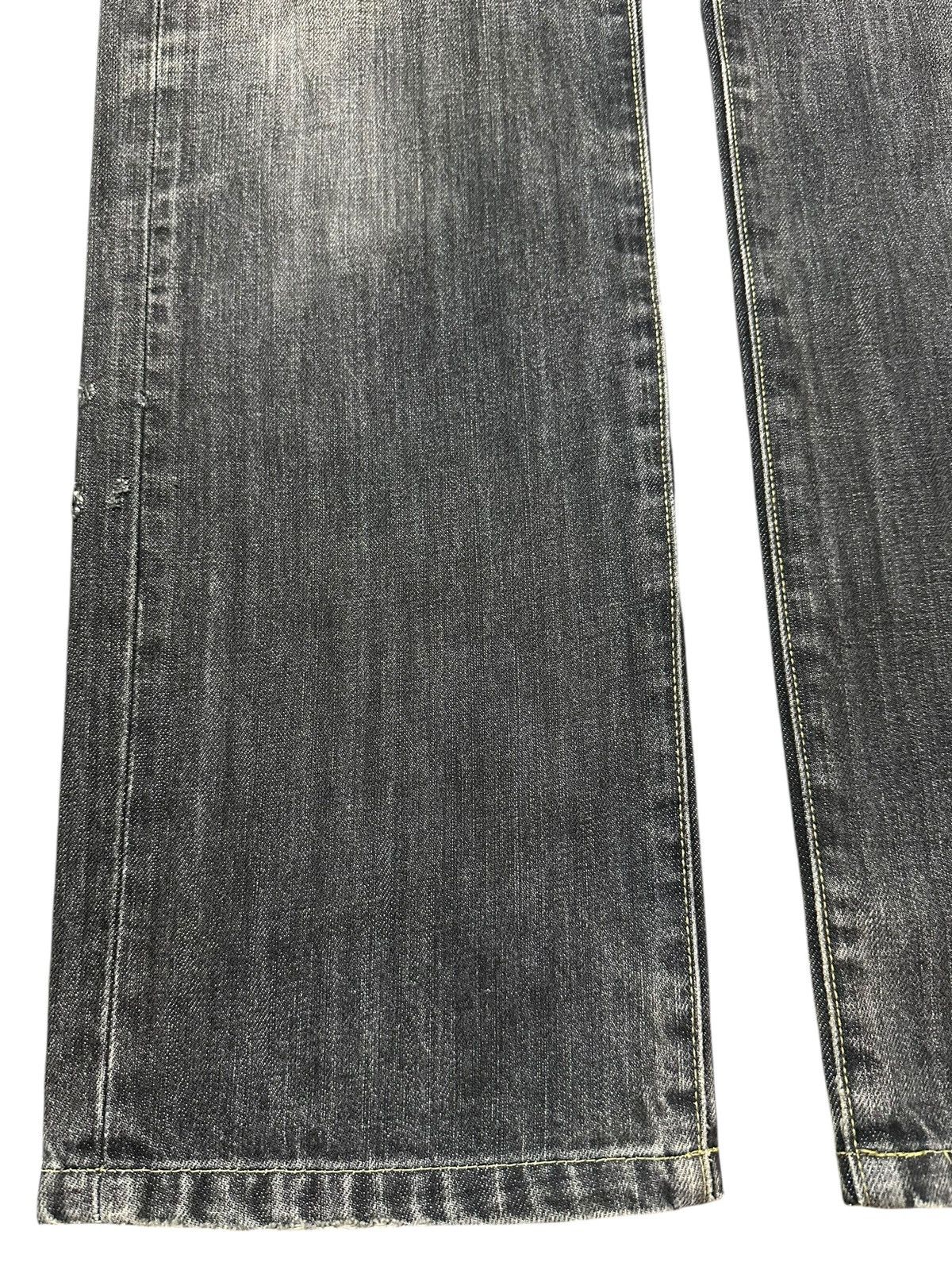 Uniqlo Vintage Japanese Uniqlo Faded Wash Style Baggy Jeans Size US 32 / EU 48 - 7 Thumbnail