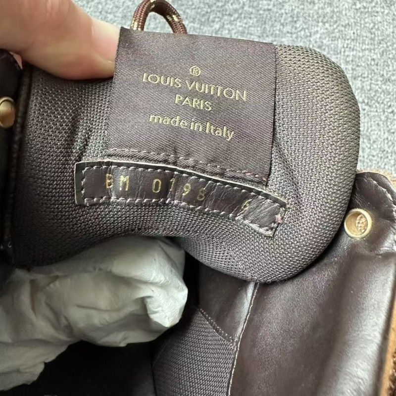 Louis Vuitton Louis Vuitton Sparkling Monogram Martin Boots 0079 Size US 9 / EU 42 - 5 Thumbnail