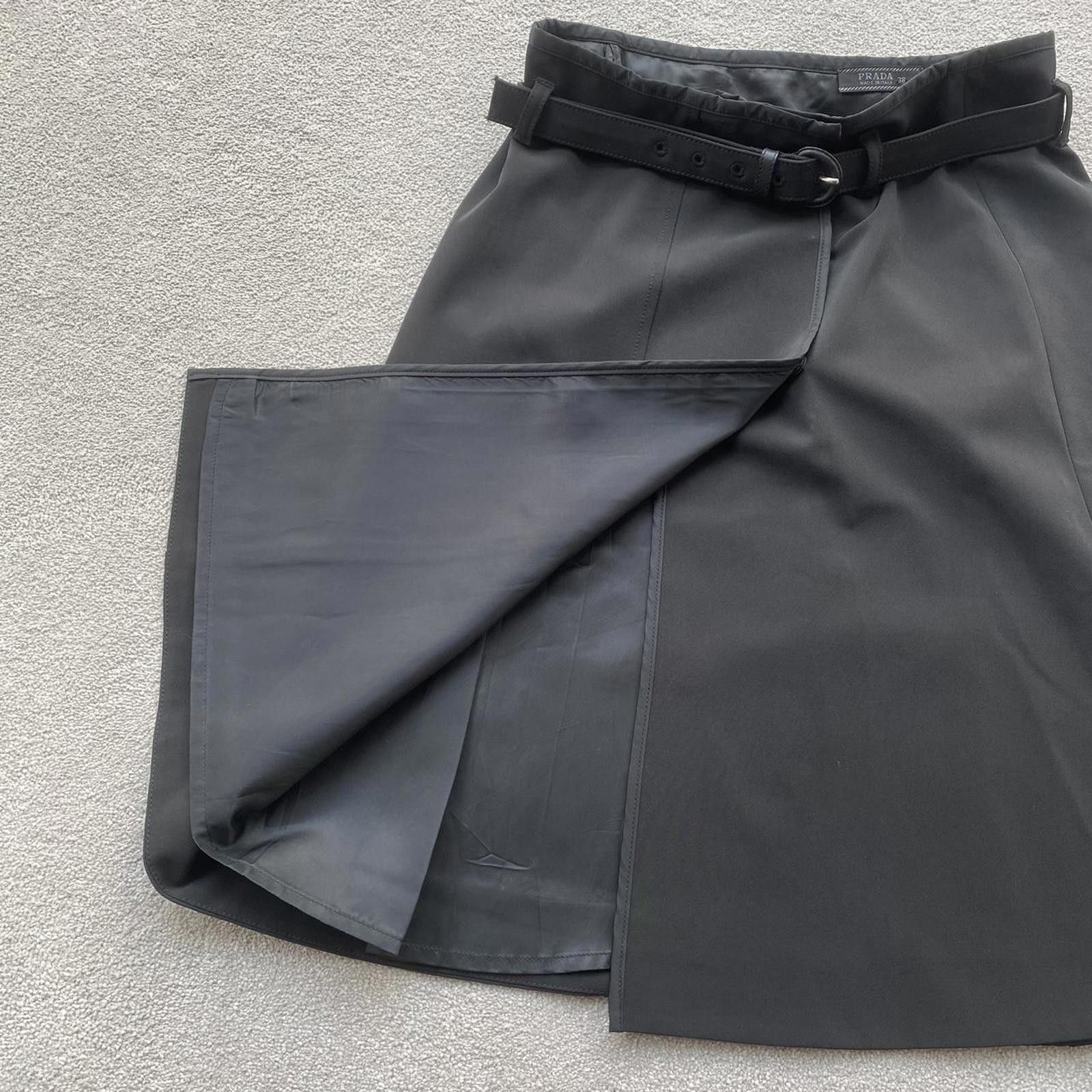 Prada Prada Nylon Technical Utility Midi Skirt Size 26" / US 2 / IT 38 - 4 Thumbnail