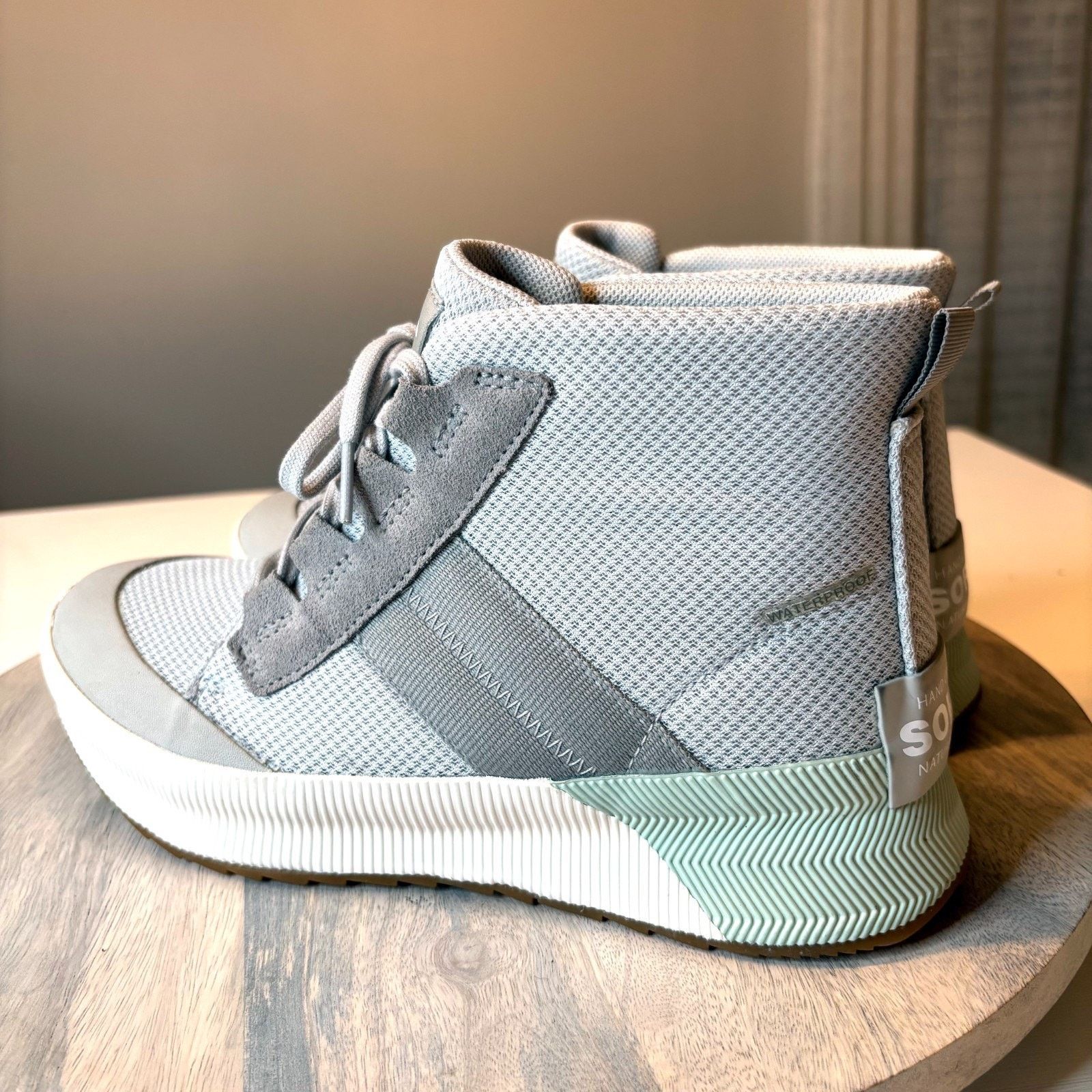 SOREL Sorel Out N About III Sneakers Sz 10 Gray Mid Top NL4861-009 Size US 10 / IT 40 - 2 Thumbnail