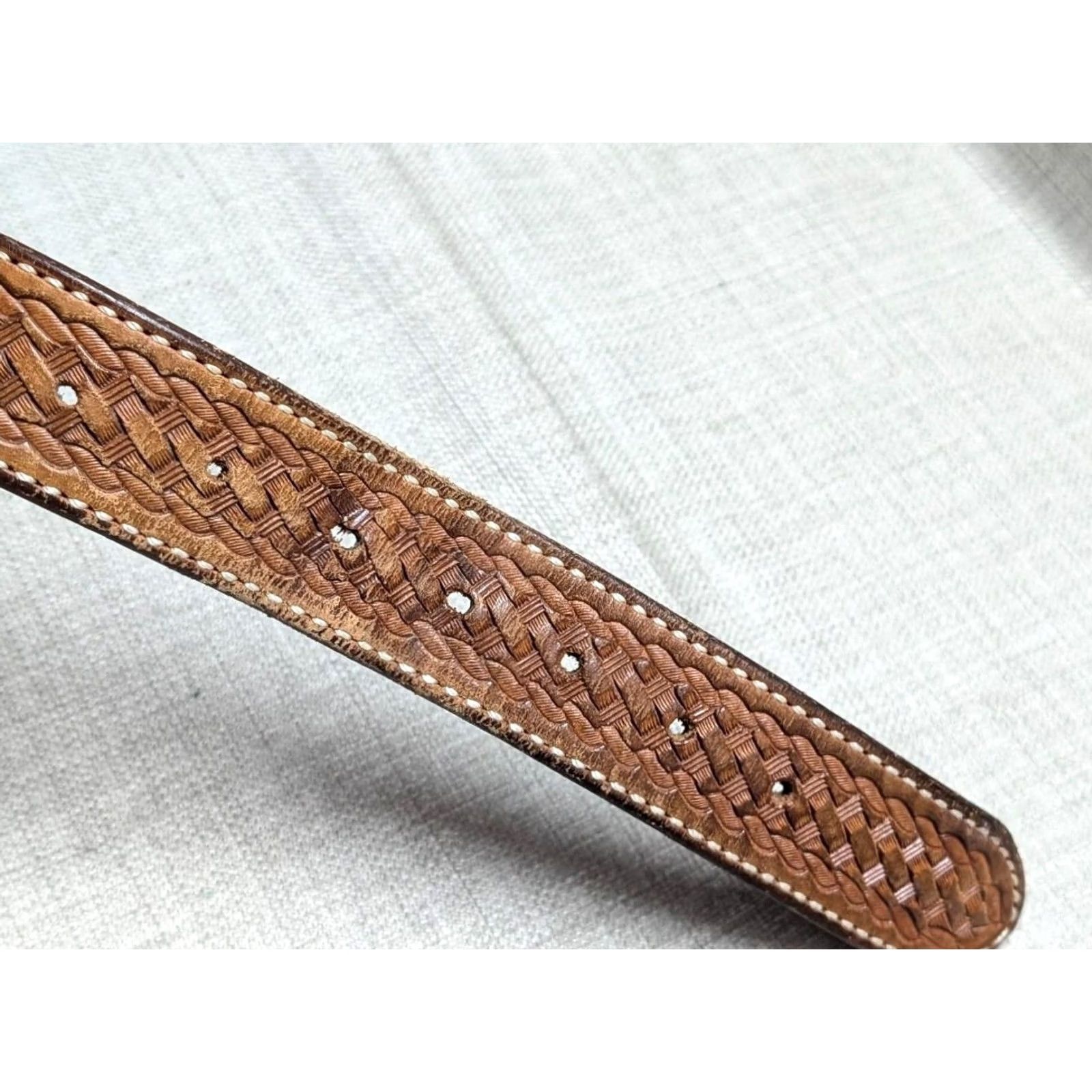 Vintage VINTAGE western Belt Men 44 Brown Tooled Leather Cowhide Buckle Money ZIP 1-1/2" western belt, money belt, security belt Size 44 - 7 Thumbnail