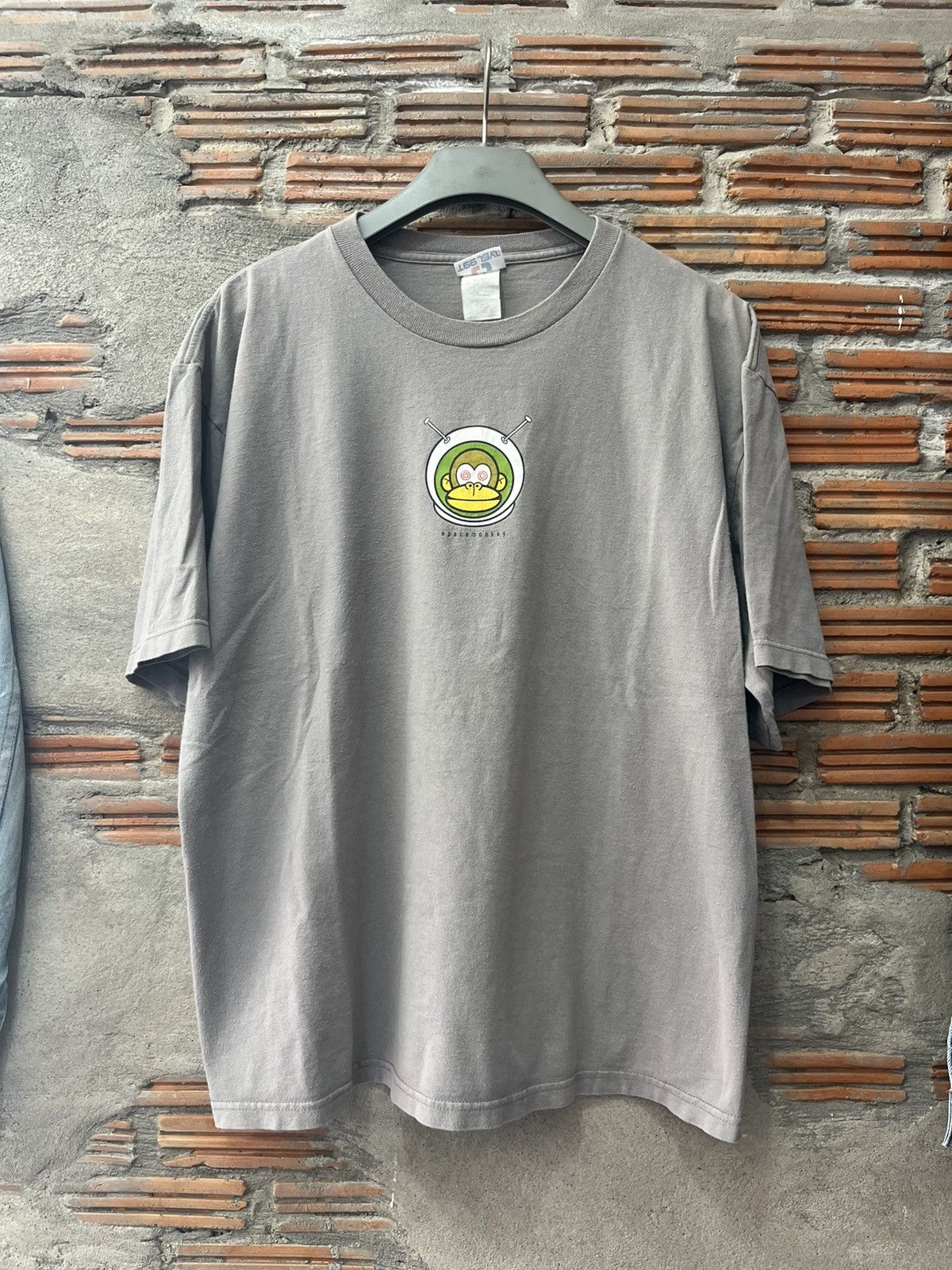 Vintage Vintage Space Monkey 90’s Skate Streetwears Tshirt Size US L / EU 52-54 / 3 - 2 Thumbnail