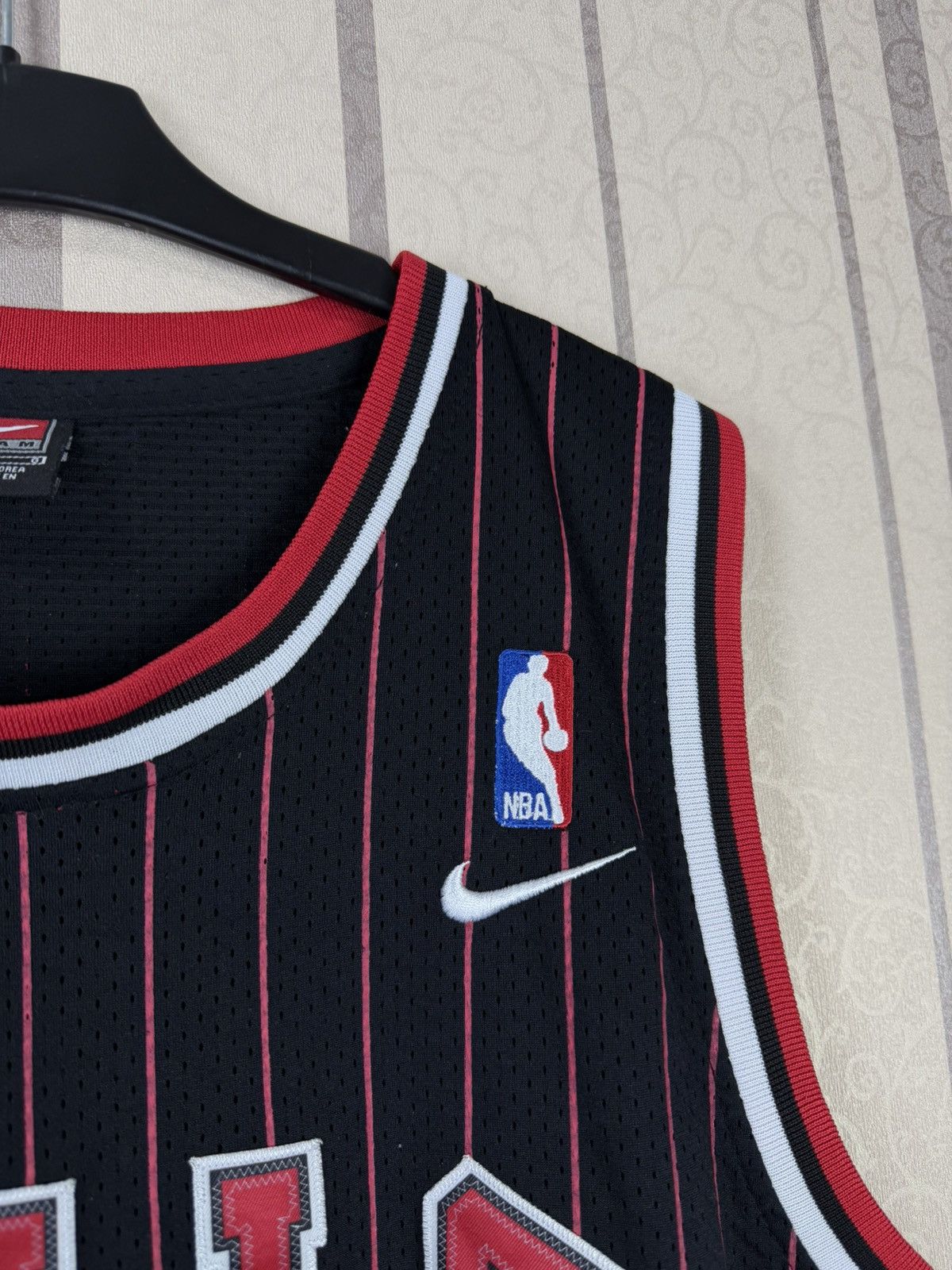 Jordan Brand Vintage Nike NBA Bulls Jordan 23 Jersey Tee Tank 90s Size US L / EU 52-54 / 3 - 4 Thumbnail