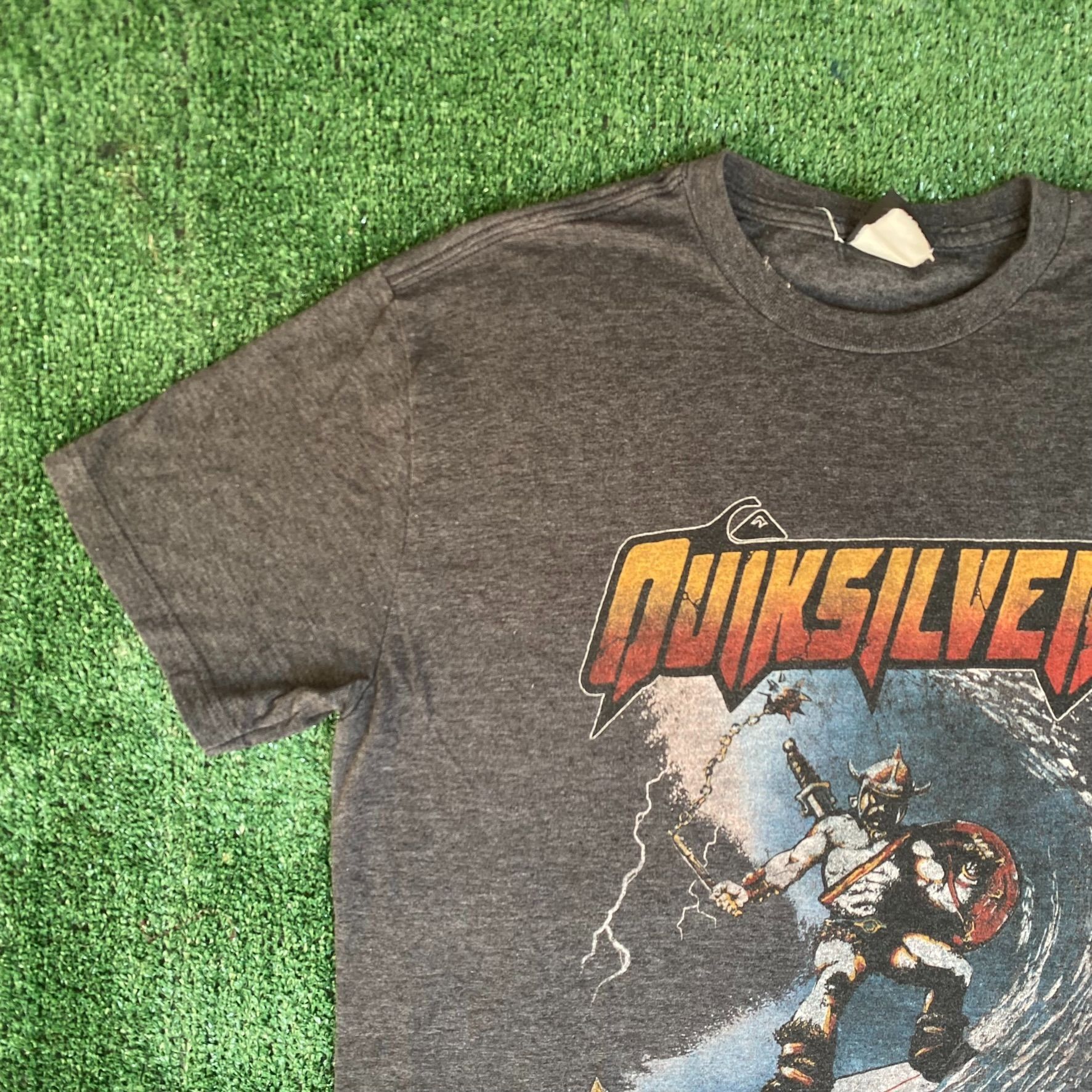 Quiksilver Vintage Y2K Quikilver Surfing Shirt Knight Warrior Punk Tee Size US L / EU 52-54 / 3 - 2 Thumbnail
