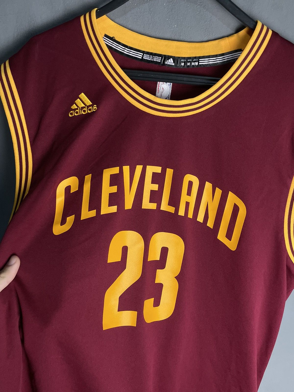Adidas Vintage NBA Cleveland LeBron James 2016 #23 Jersey Size US M / EU 48-50 / 2 - 3 Thumbnail