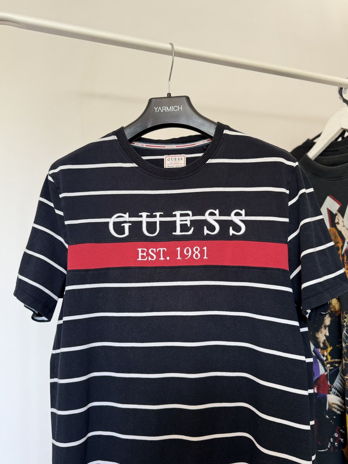 Guess Guess Spellout Embroidered Logo Striped T Shirt Size US M / EU 48-50 / 2 - 2 Thumbnail