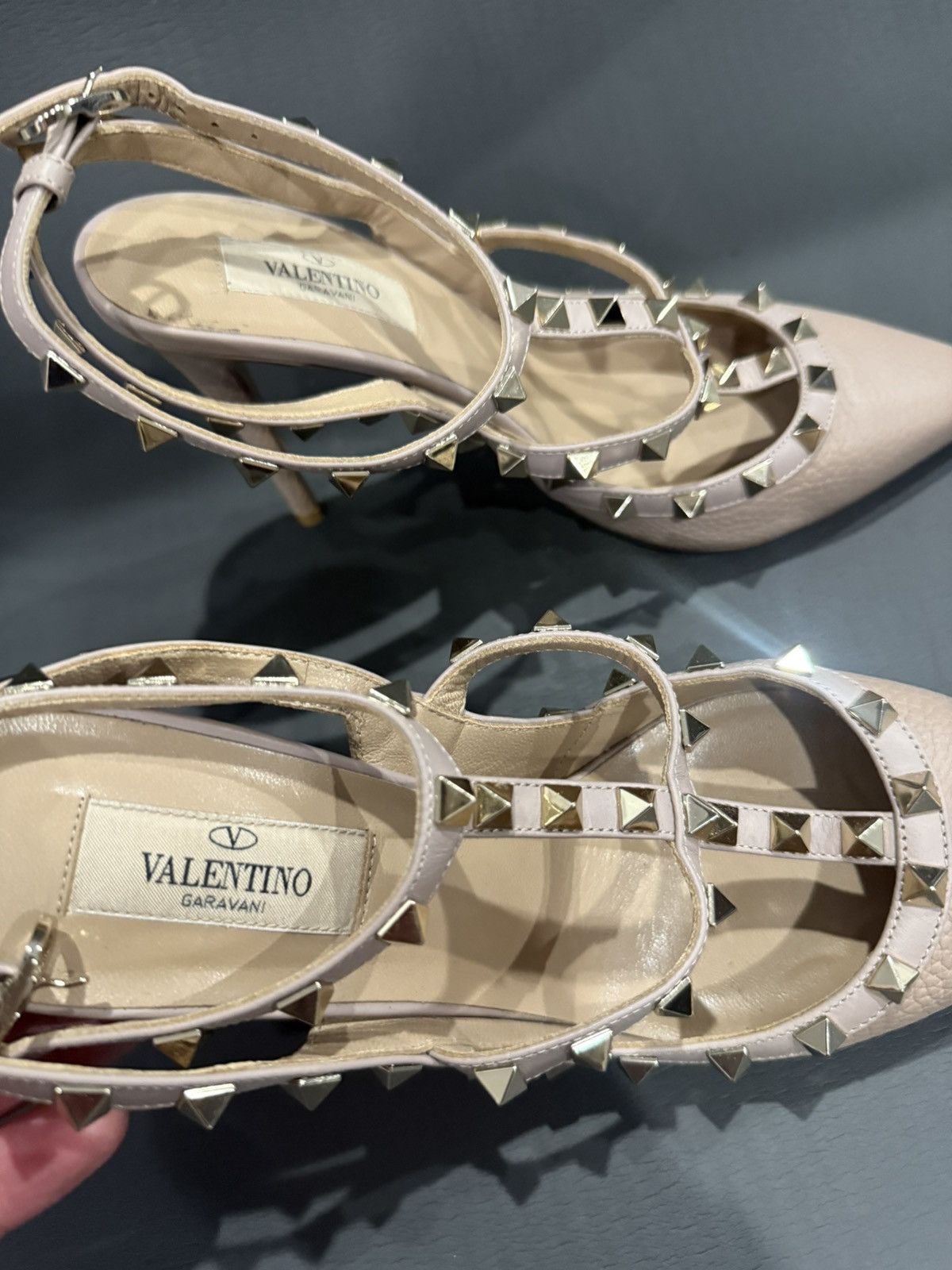 Valentino Valentino RockStud Ankle strap Pump Size US 9 / IT 39 - 2 Thumbnail