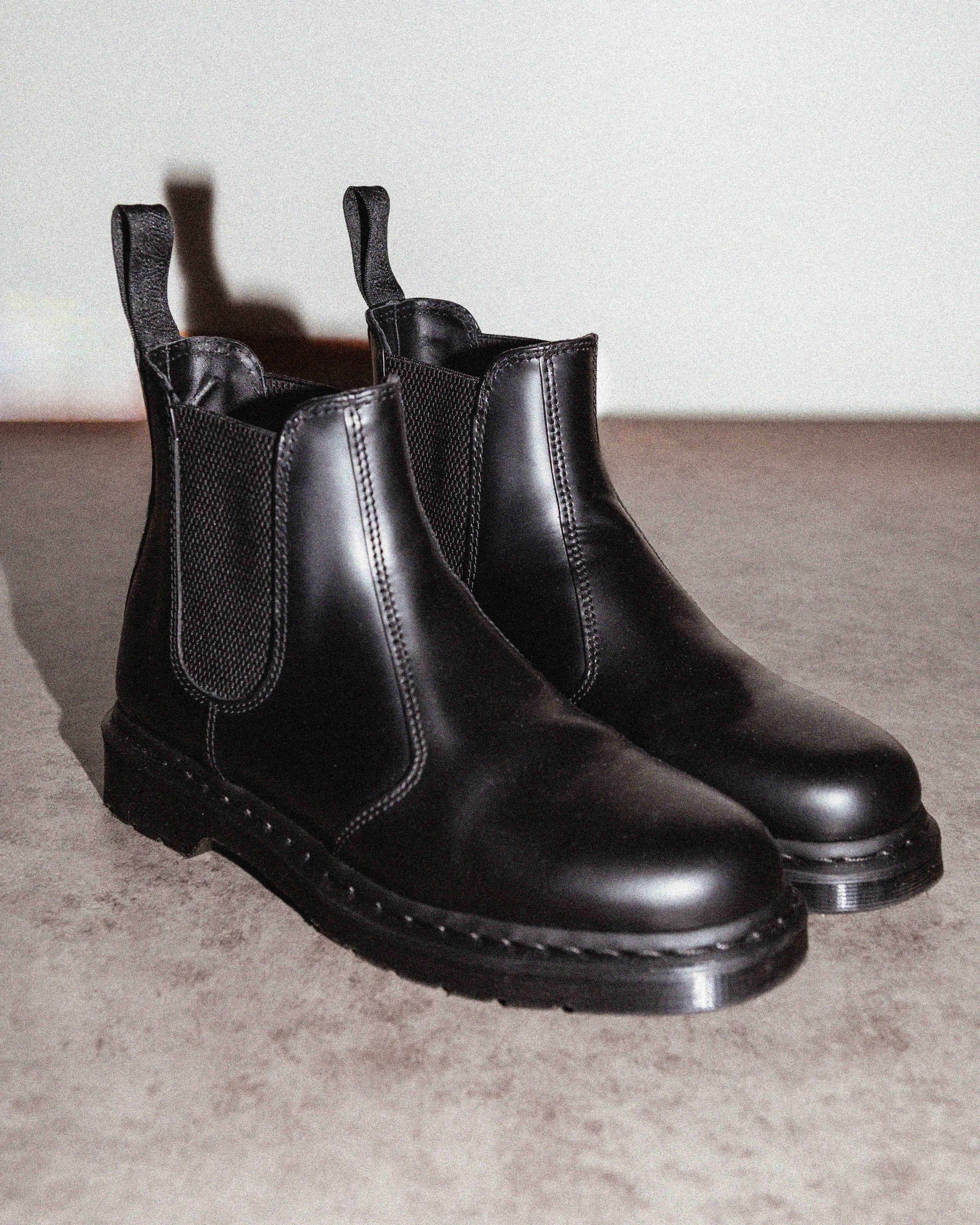 Dr. Martens Dr. Martens 2967 Mono Chelsea - leather boots, new with box Size US 10.5 / EU 43-44 - 1 Thumbnail