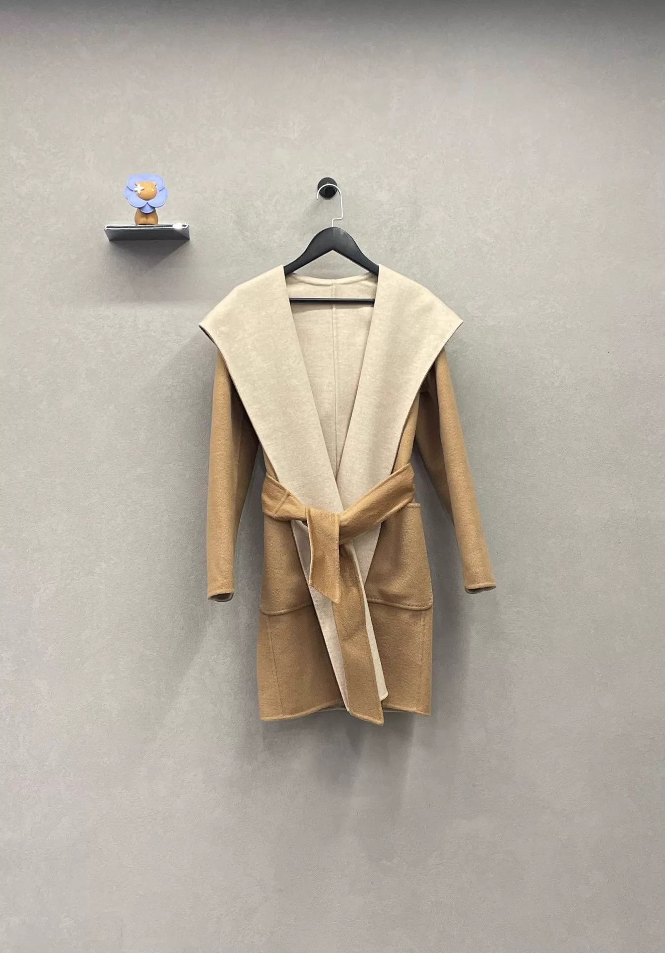 Max Mara Max Mara Classic Wool Double-Faced Camel Colorblock Coat 34 Size XS / US 0-2 / IT 36-38 - 3 Thumbnail