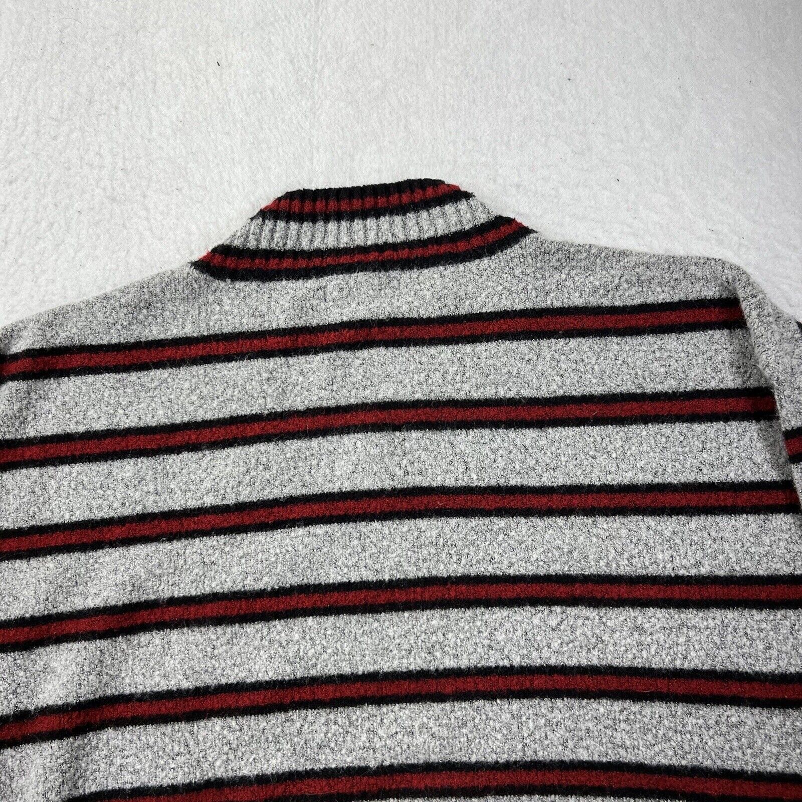 Other Romeo + Juliet Couture Gray Red Black Crewneck Sweater Size M / US 6-8 / IT 42-44 - 8 Thumbnail