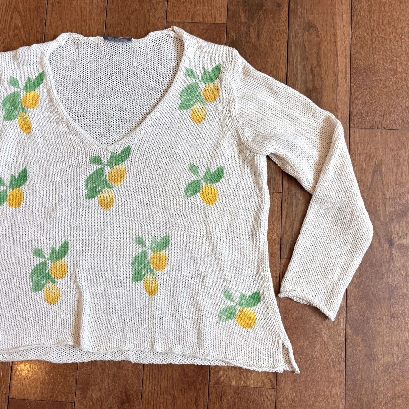 Vintage Wooden Ships Sweater Womens S/M Ivory Yellow Knit Lemons Fruit V Neck Size S / US 4 / IT 40 - 2 Thumbnail