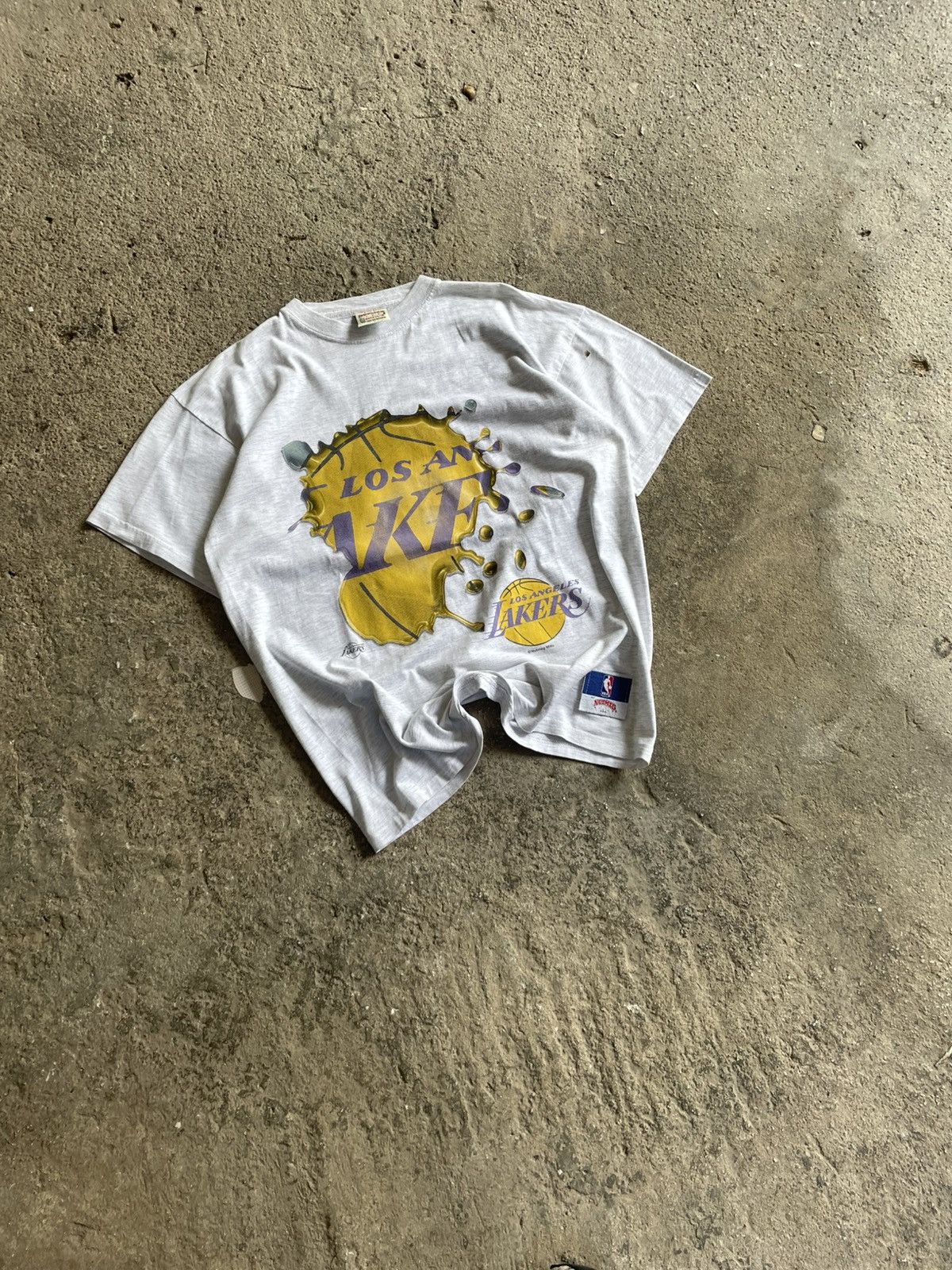 NBA Vintage Nutmeg Los Angeles Lakers nba tee Size US M / EU 48-50 / 2 - 4 Thumbnail
