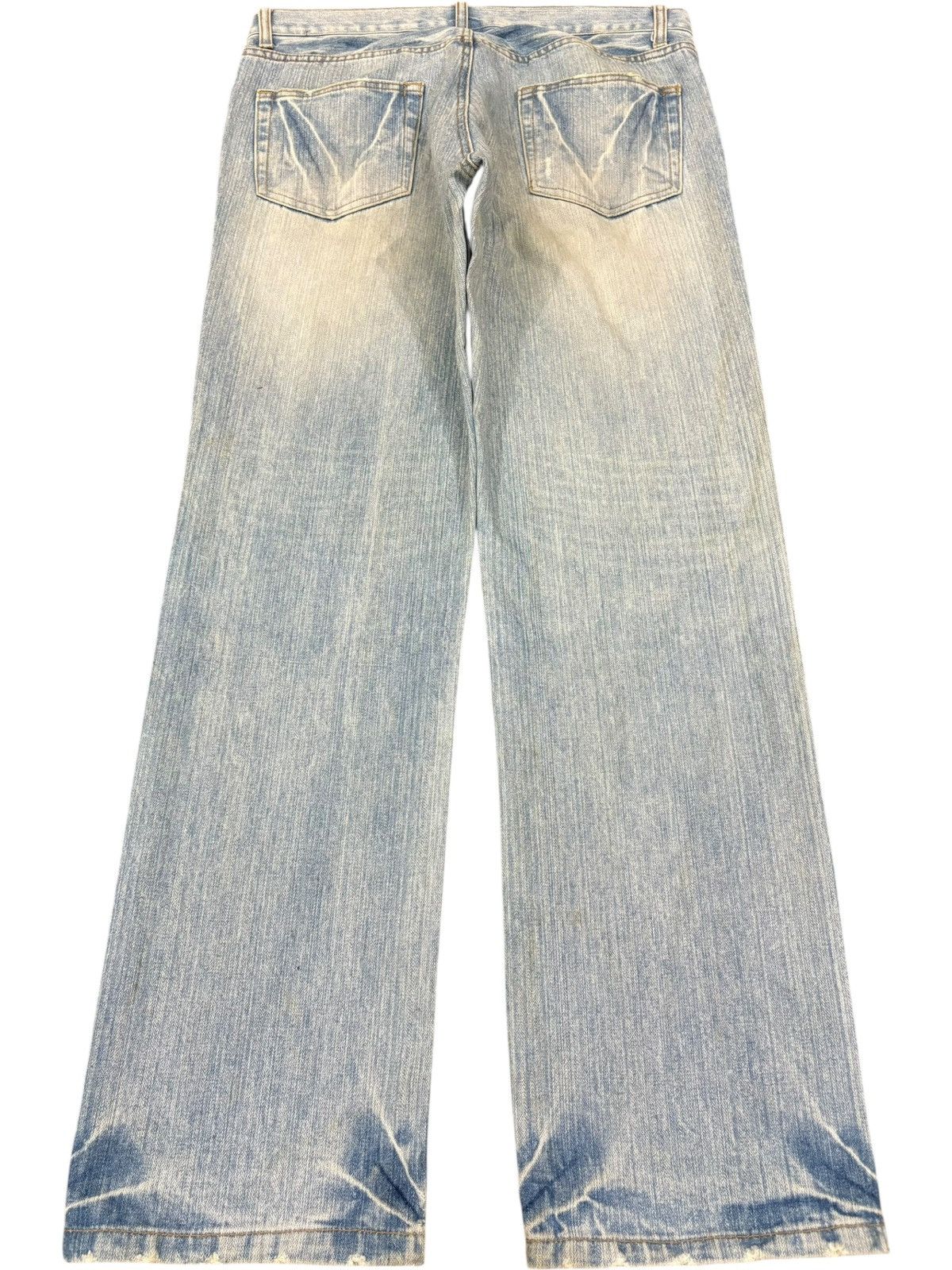 Japanese Brand Vintage Japanese Brand Light Wash Distressed Baggy Jeans Size US 34 / EU 50 - 2 Thumbnail