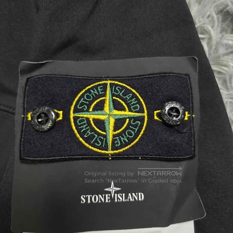 Stone Island Stone Island Softshell Series Solid Color Single Breasted Size US L / EU 52-54 / 3 - 3 Thumbnail