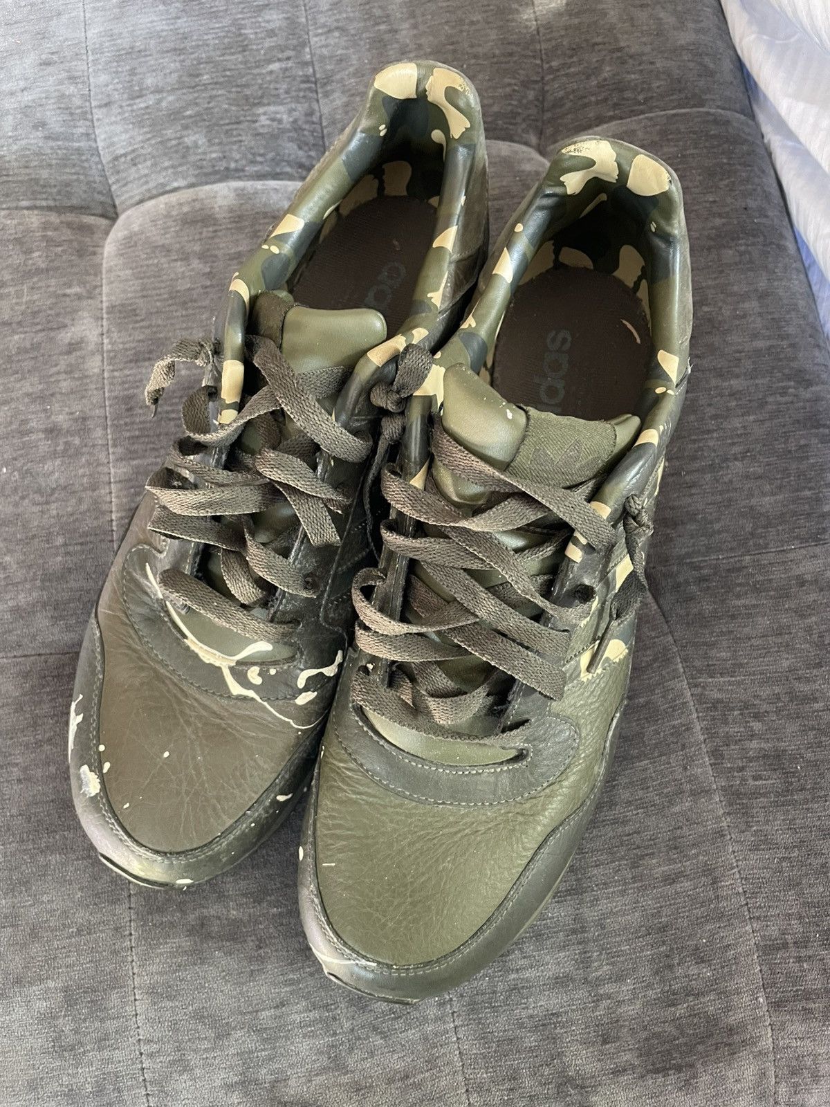 Adidas Adidas Vintage camo paint splatter sneaker Size US 10.5 / EU 43-44 - 3 Thumbnail