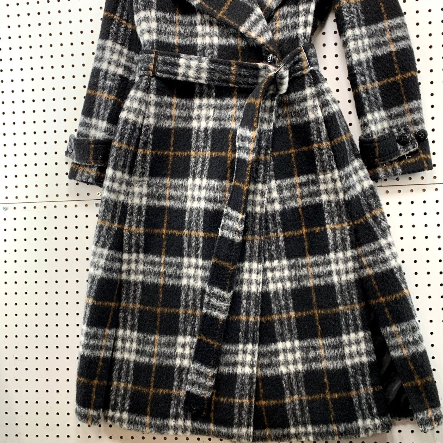 Calvin Klein Calvin Klein Wool Overcoat Womens Size 4 Black Plaid Belted Long Fuzzy Cozy Y2K Size S / US 4 / IT 40 - 5 Thumbnail