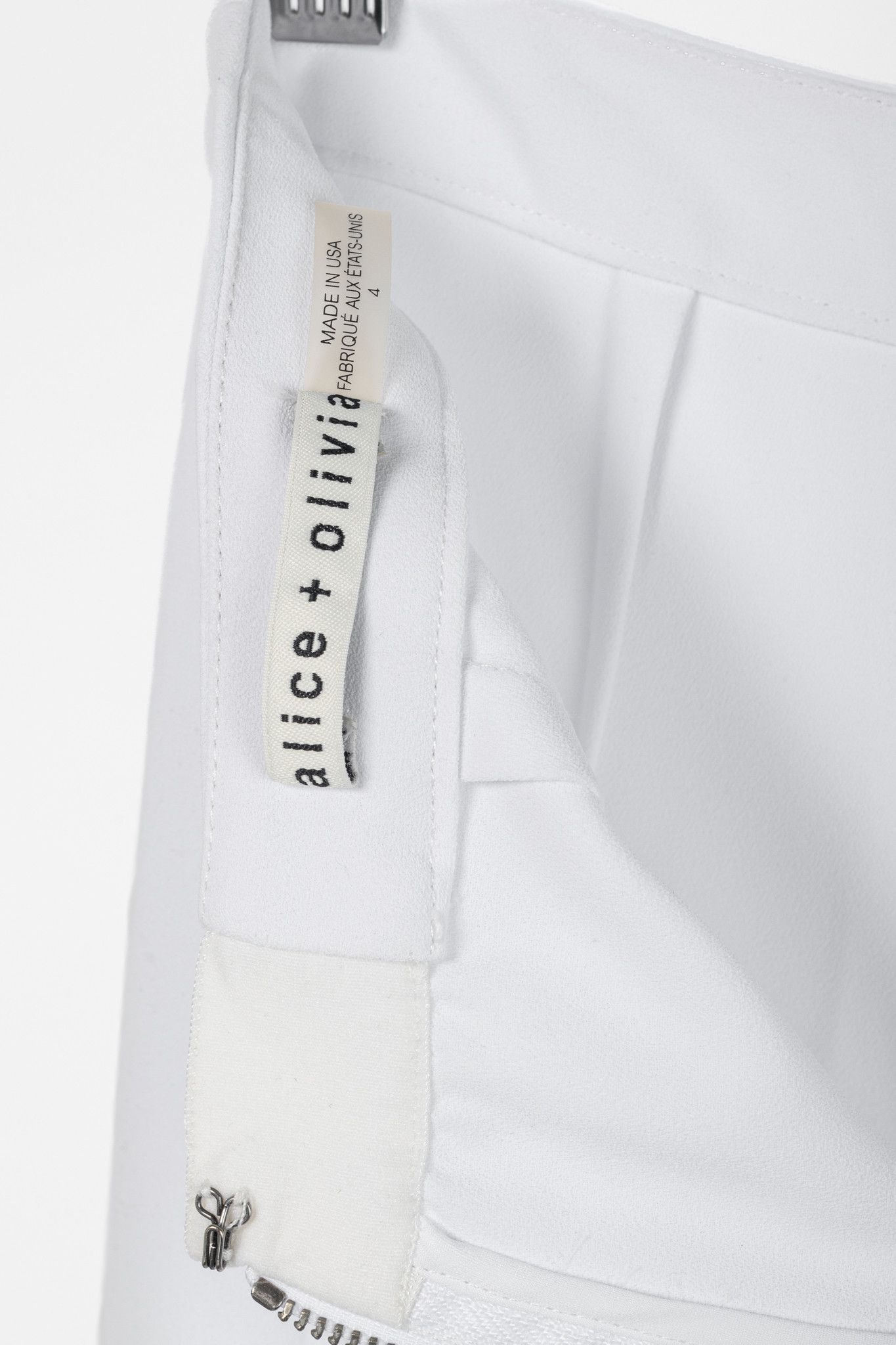 Alice + Olivia Alice + Olivia Larissa White Crepe Open-Pleat Pants Size 27" / US 4 / IT 40 - 7 Thumbnail