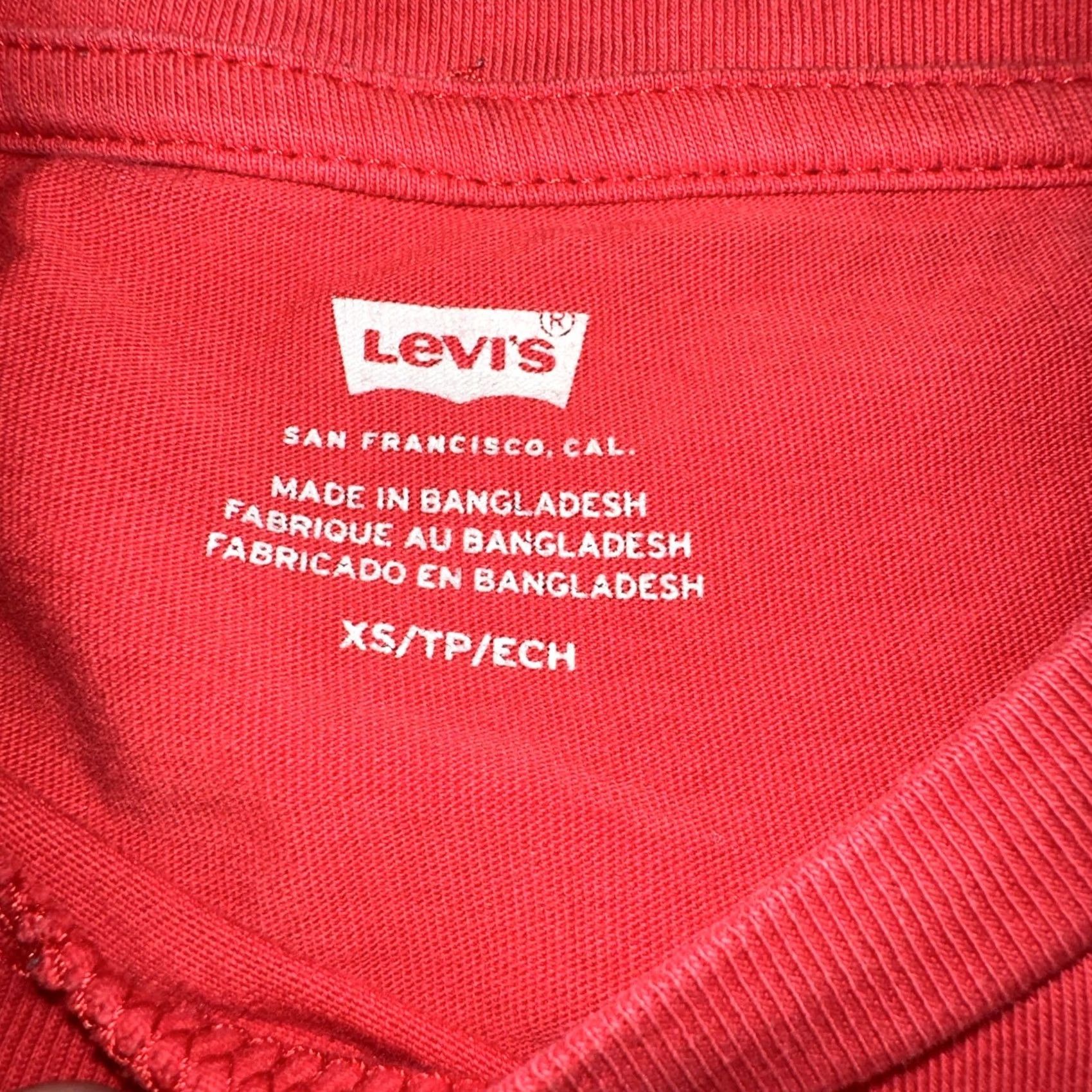 Levi's Levi's Shirt XS Mens Red Colorful Graphic Tees 17783-0139 Regular XS Size US XS / EU 42 / 0 - 4 Thumbnail