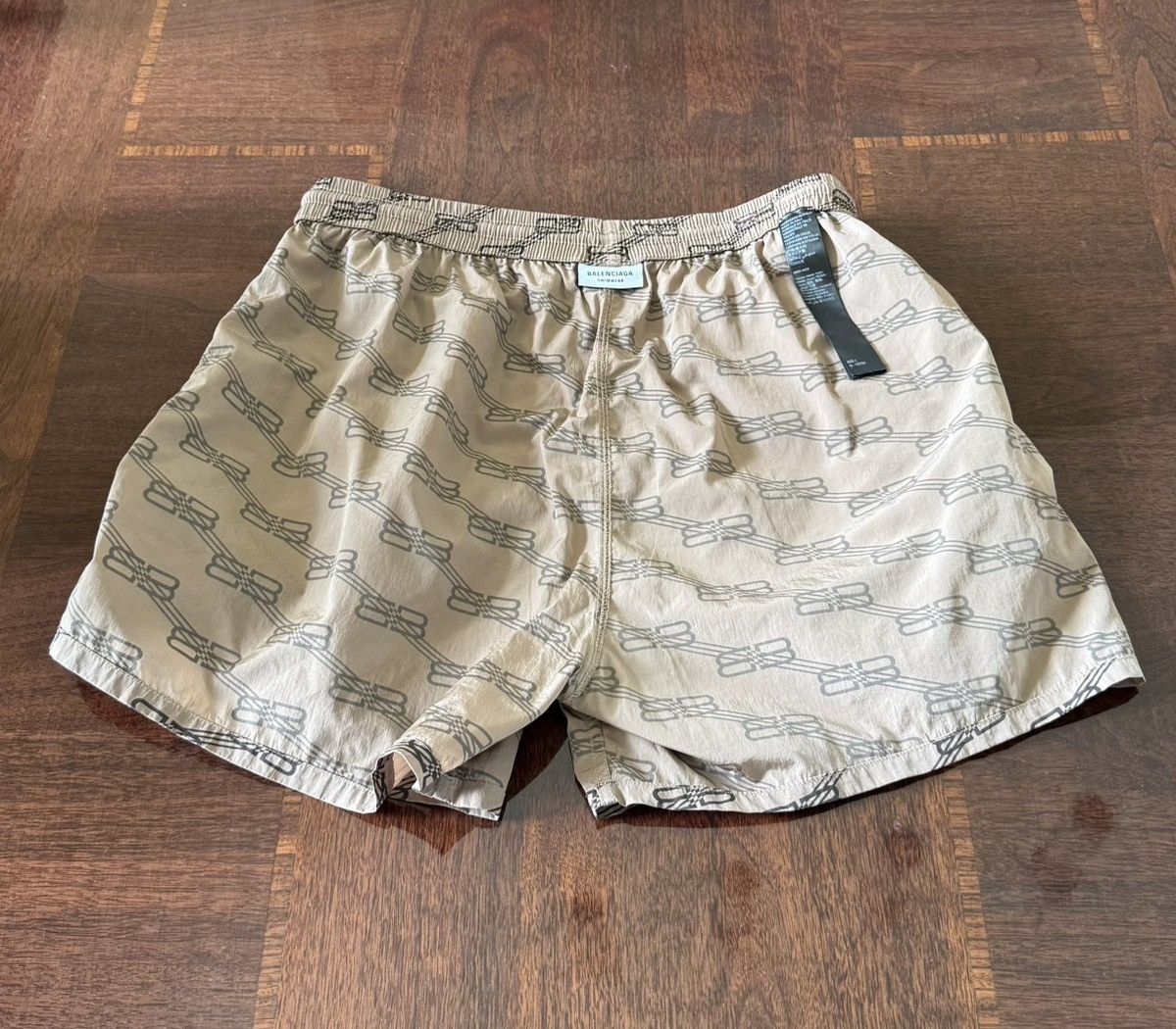 Balenciaga Balenciaga Swim Trunks Size US 32 / EU 48 - 12 Thumbnail